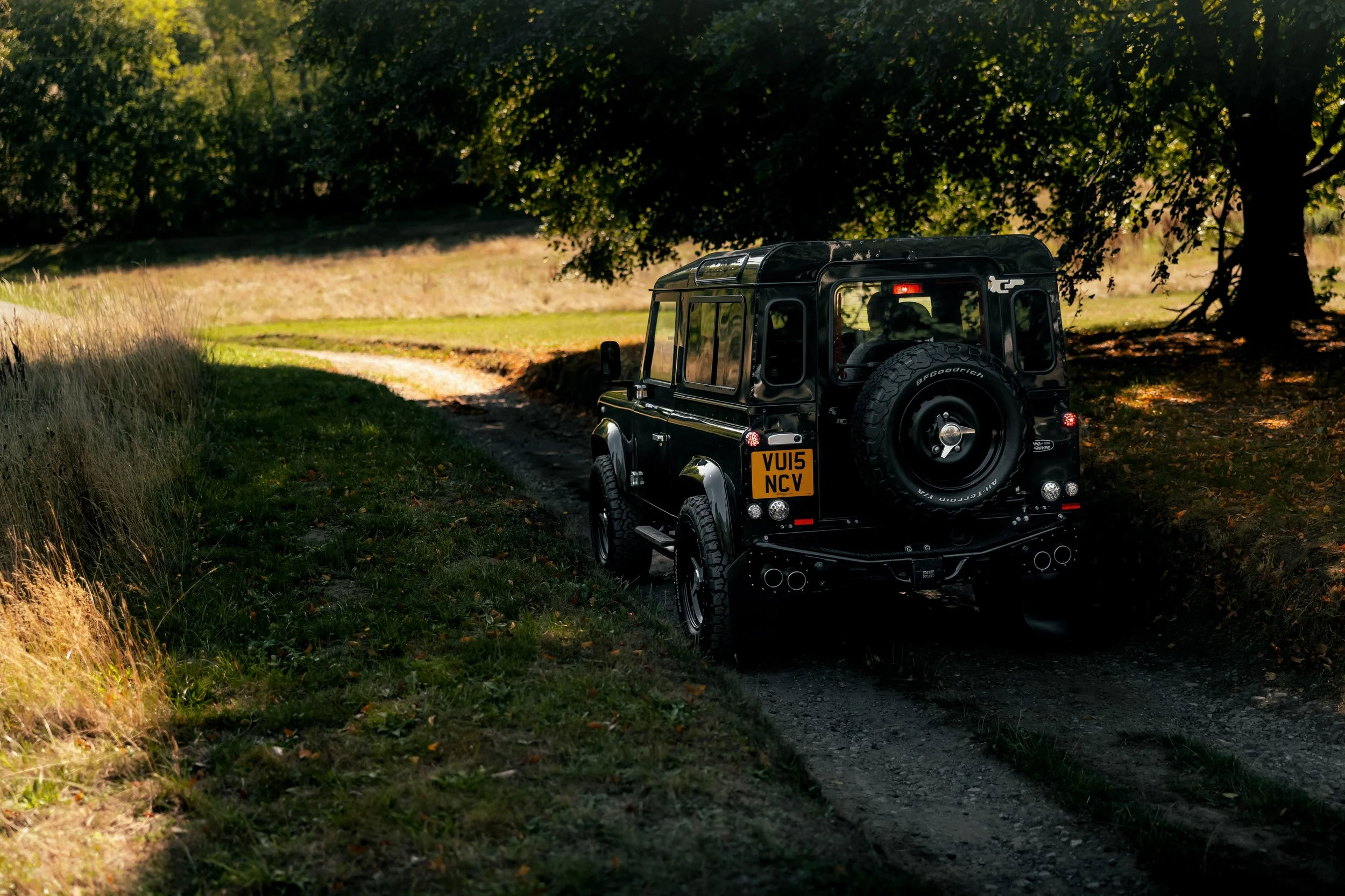 OUTLANDER_DEFENDER_90_JS_BRS-10-2.jpg