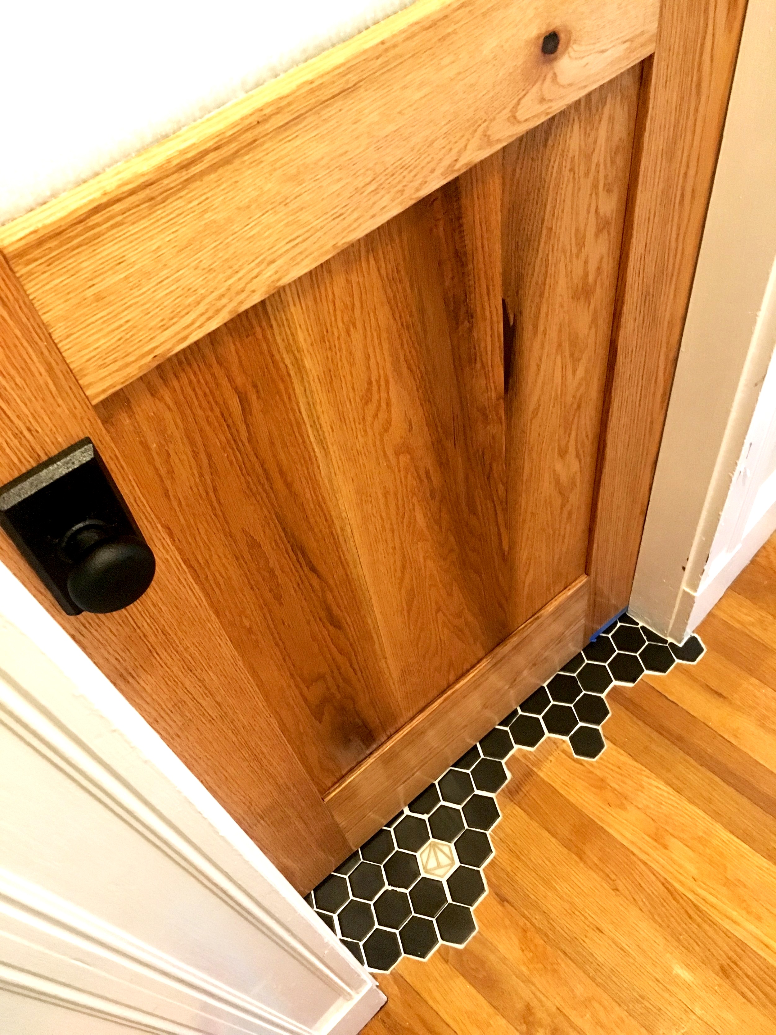 Bathroom door - Red Oak, Waterlox, Rain Glass, mortised tile