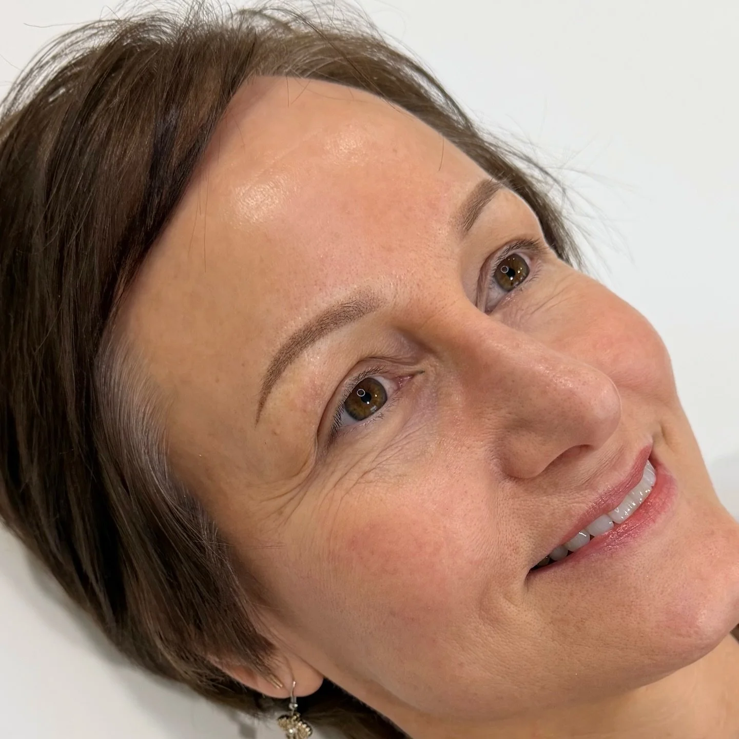 Wanna know how small the world is? We were mid appointment when we realized this client is a nurse at my doctor&rsquo;s office 😄 She wanted something SUPER natural because (like most clients) she was super nervous. Once she saw how soft they healed,