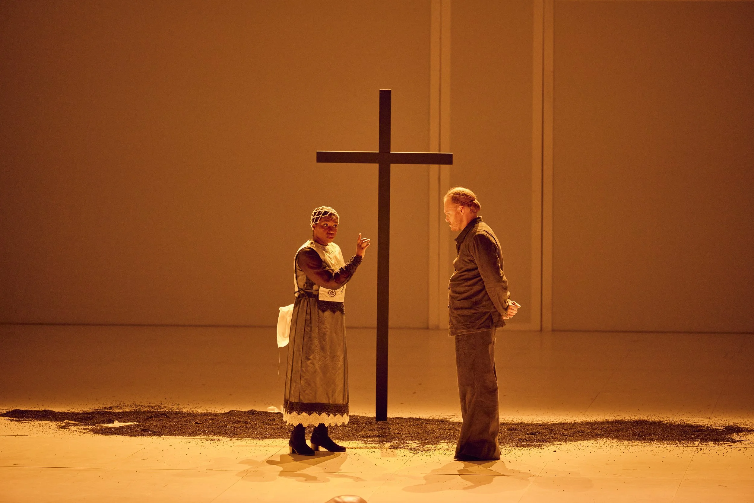 Staatsoper Stuttgart | Emilia in Verdi's Otello 7 | Photo Credit: Martin Sigmund