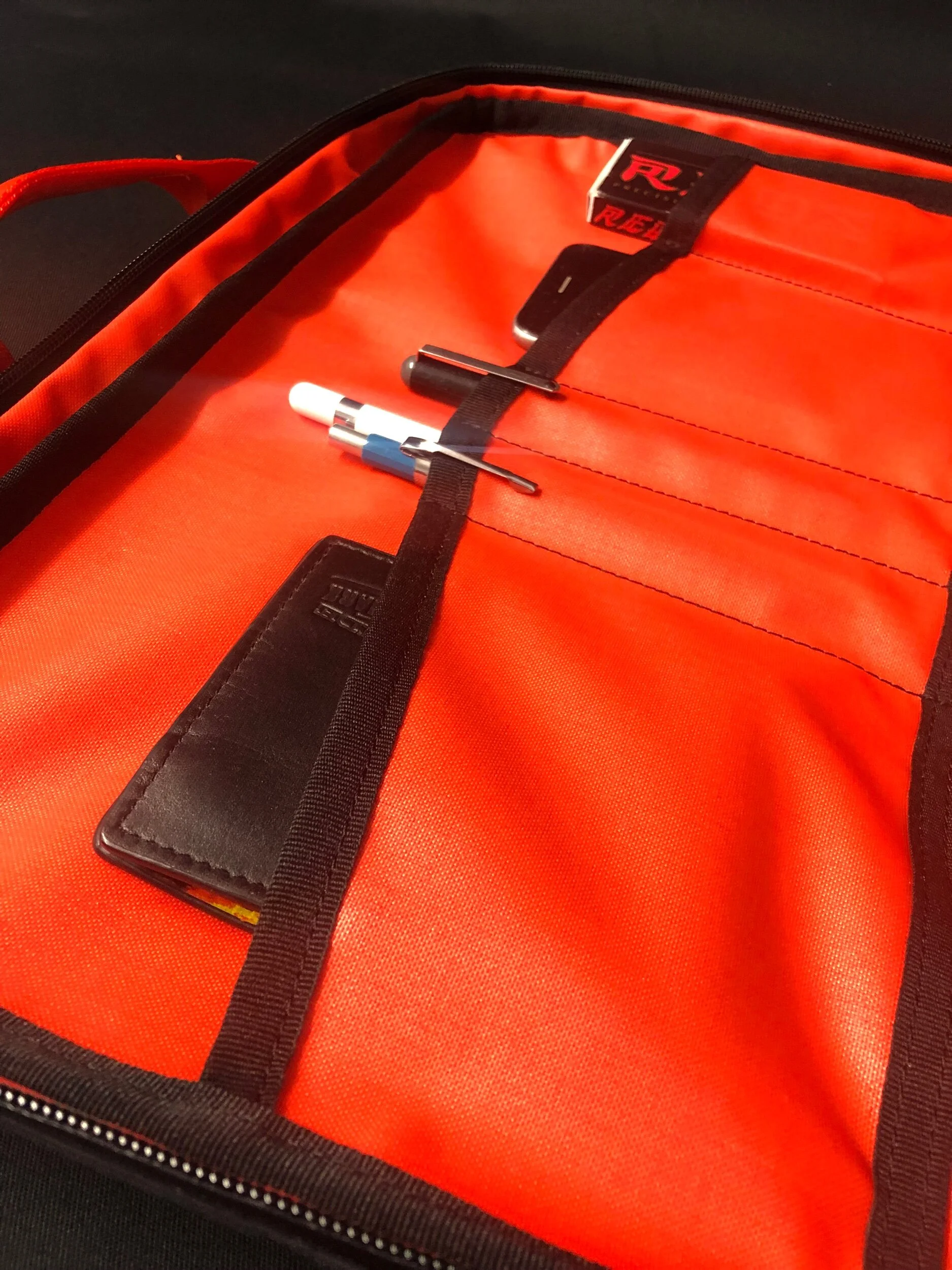 FDE88E1B-45E2-4F39-AF58-7AD0A434D807