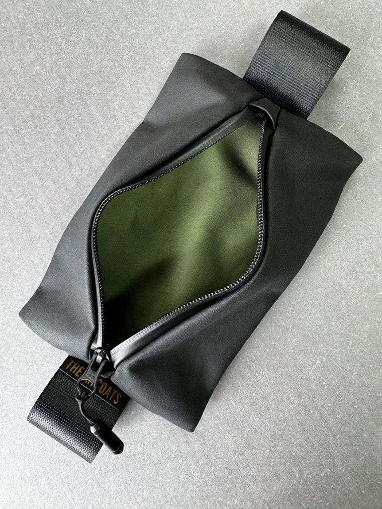 Waxed-Utility-Case-03.jpg