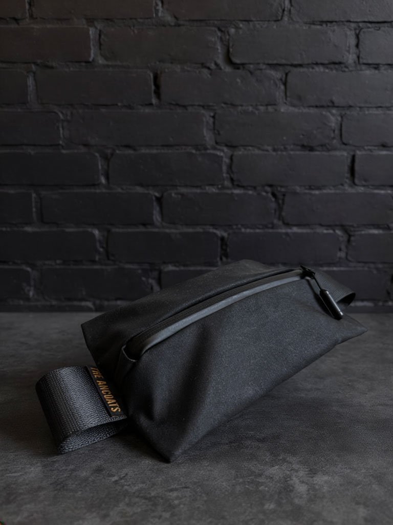 Waxed-Utility-Case-07.jpg