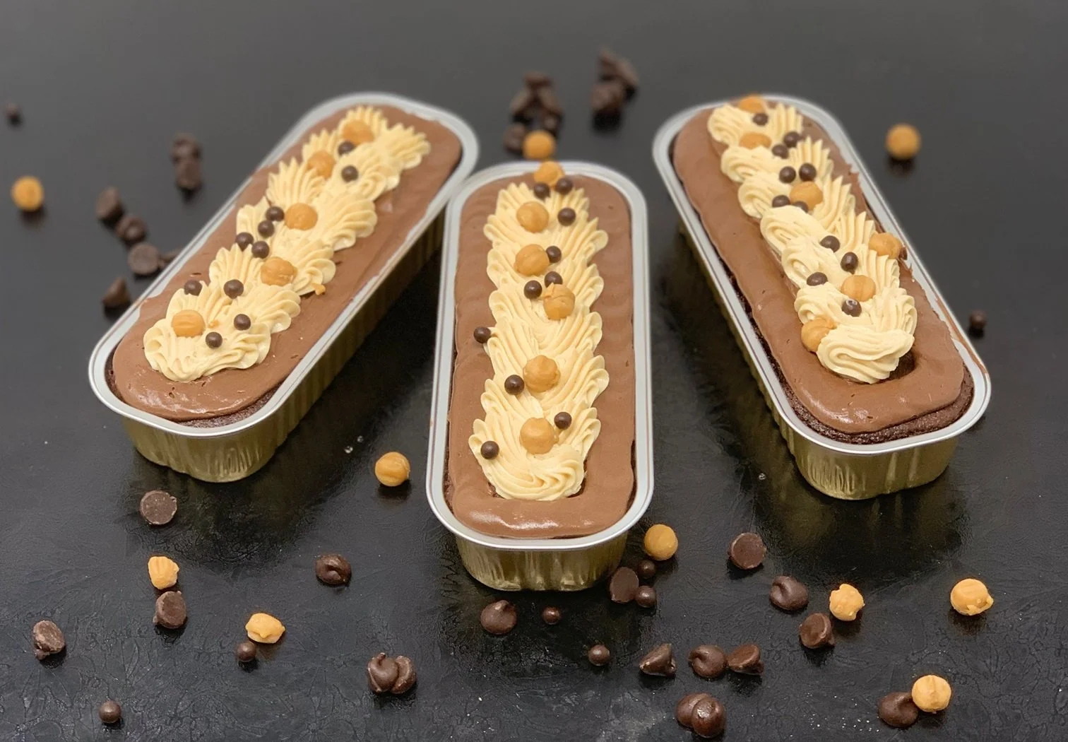 Chocolate Carmel Cake Tin