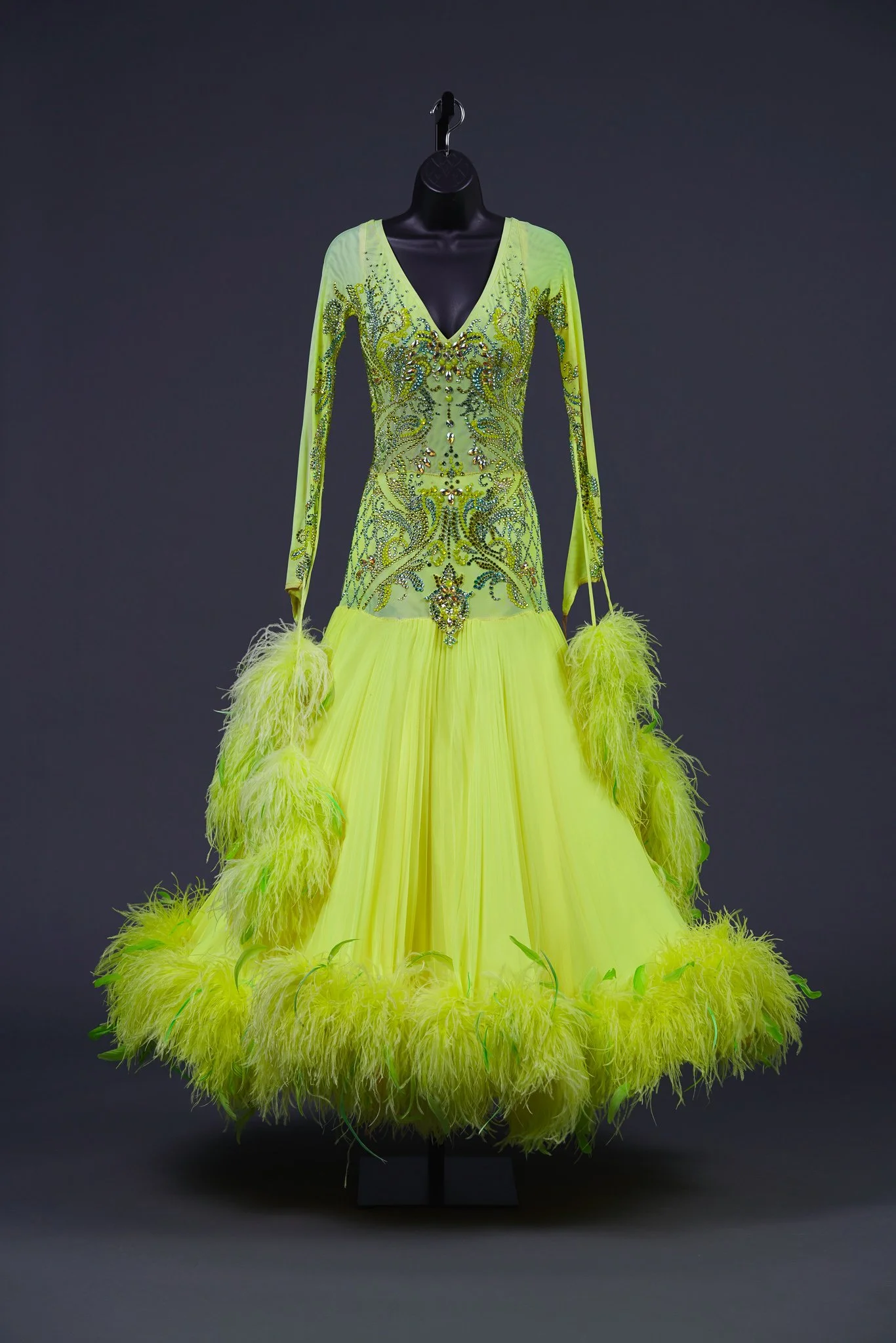 Yellow Doré Standard with Pleated Skirt