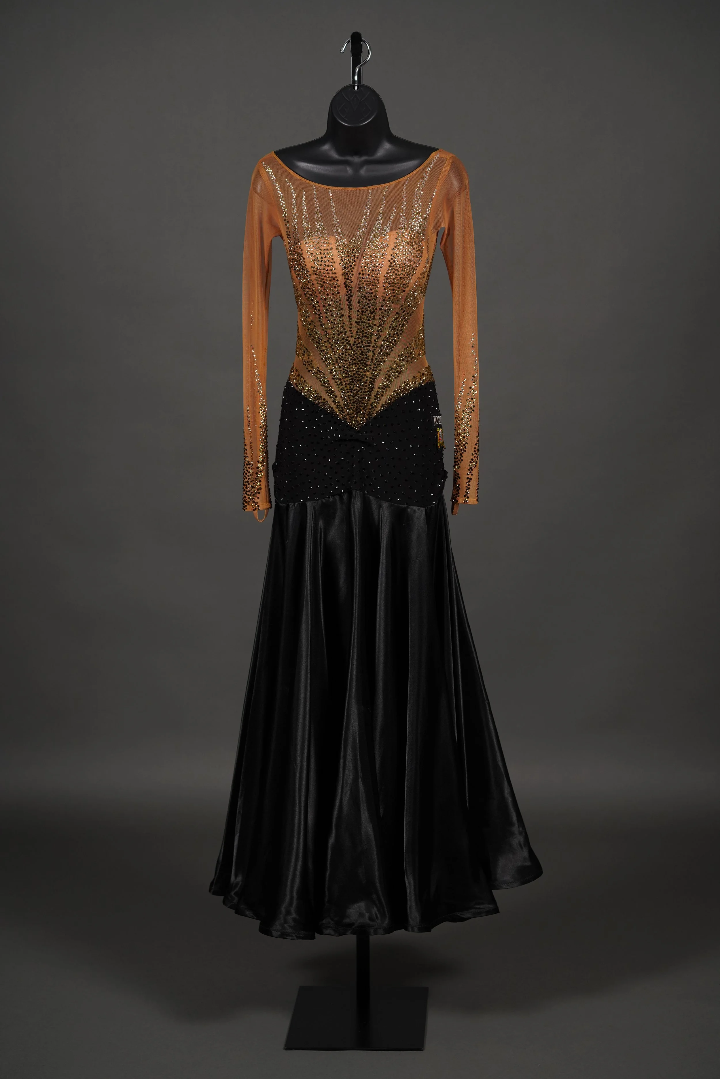 Jordy Black and Nude Smooth