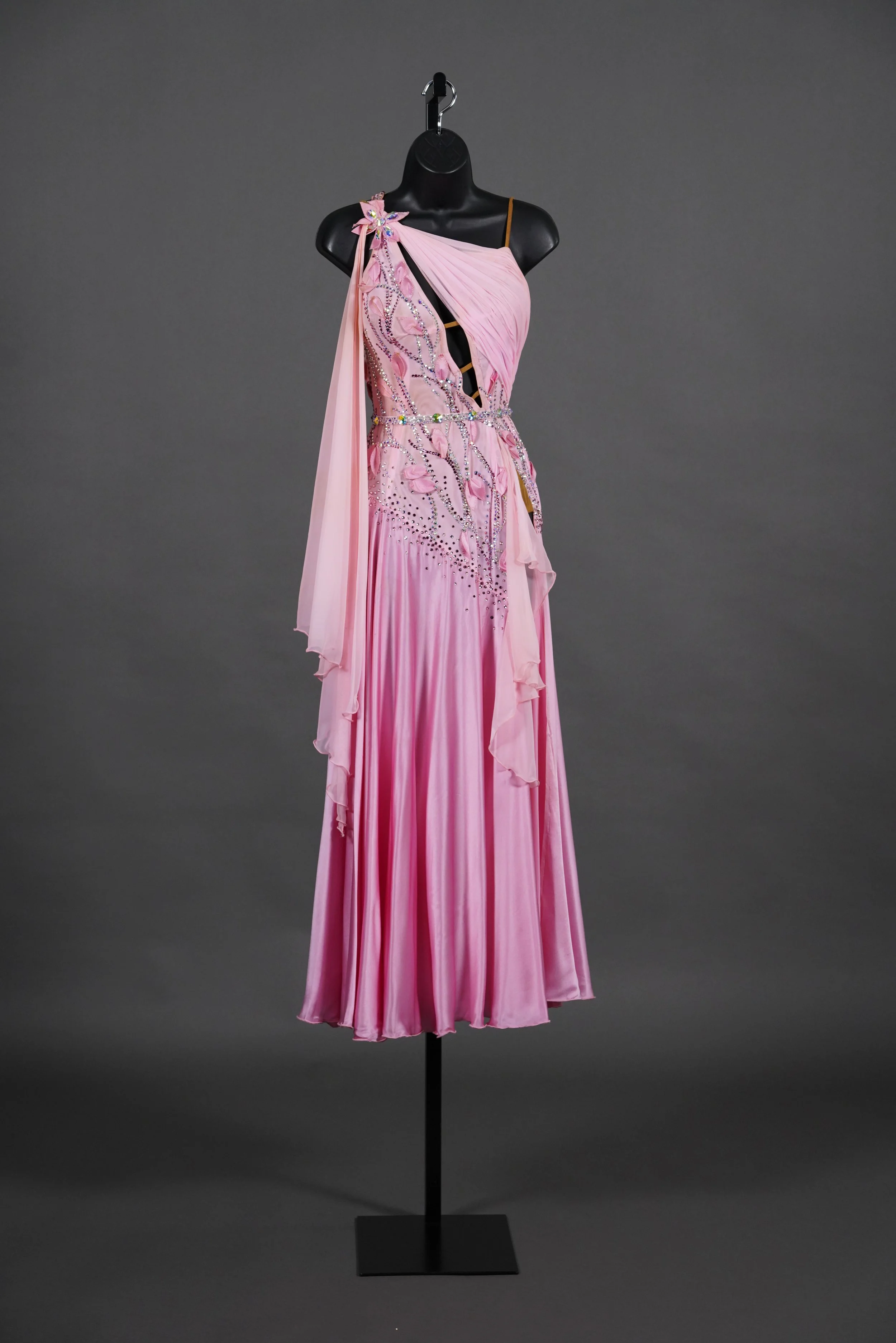 Rose Smooth with Drapes