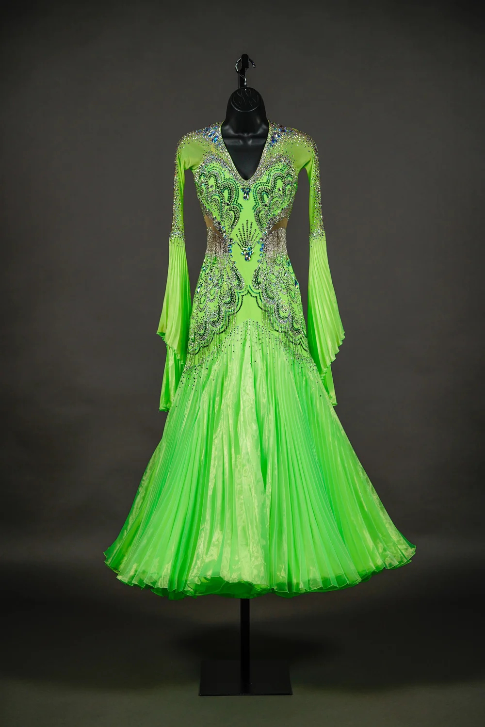 Flo Green Chrisanne Standard — DORÉ DESIGNS