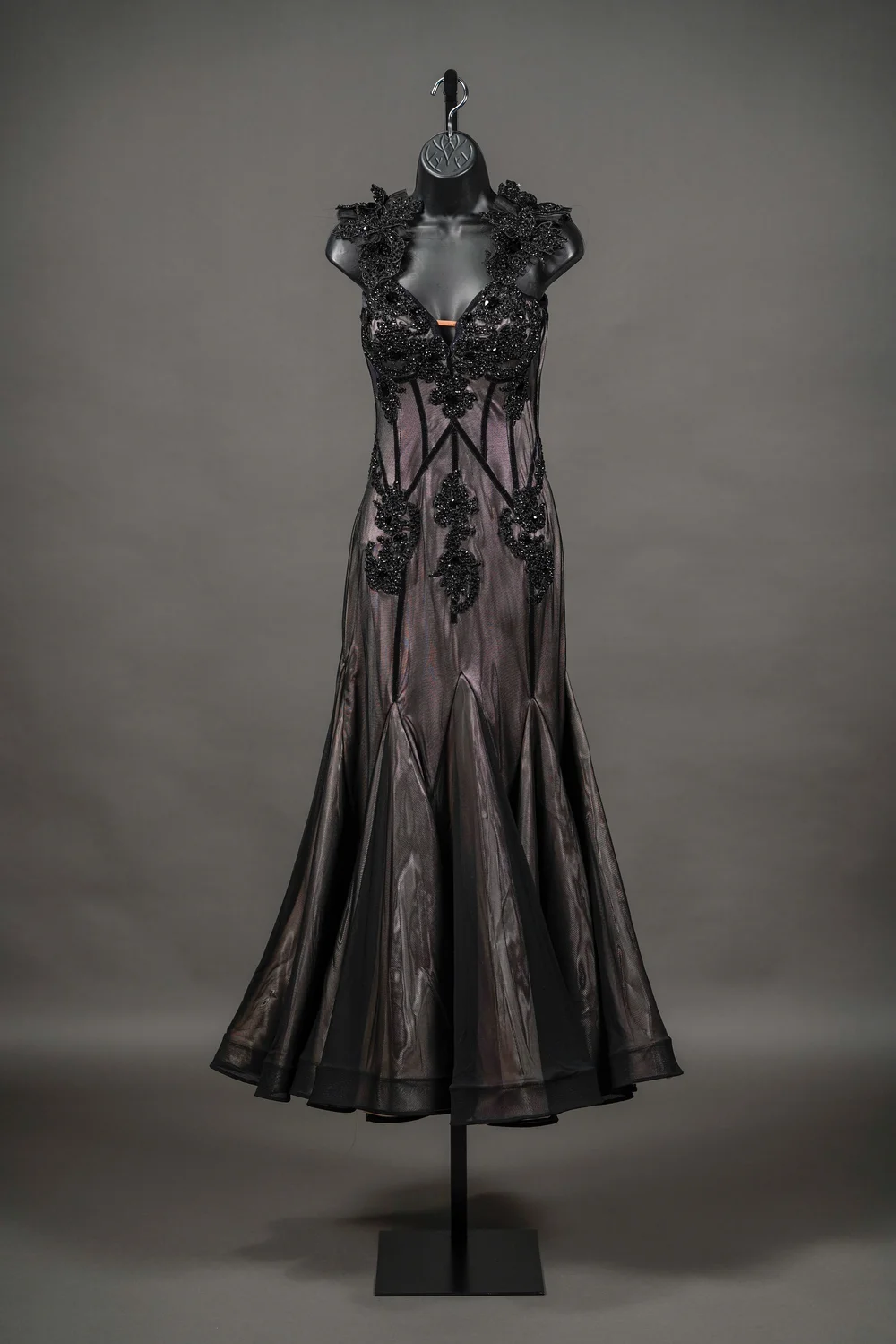 Champagne and Black Smooth with Black Lace — DORÉ DESIGNS