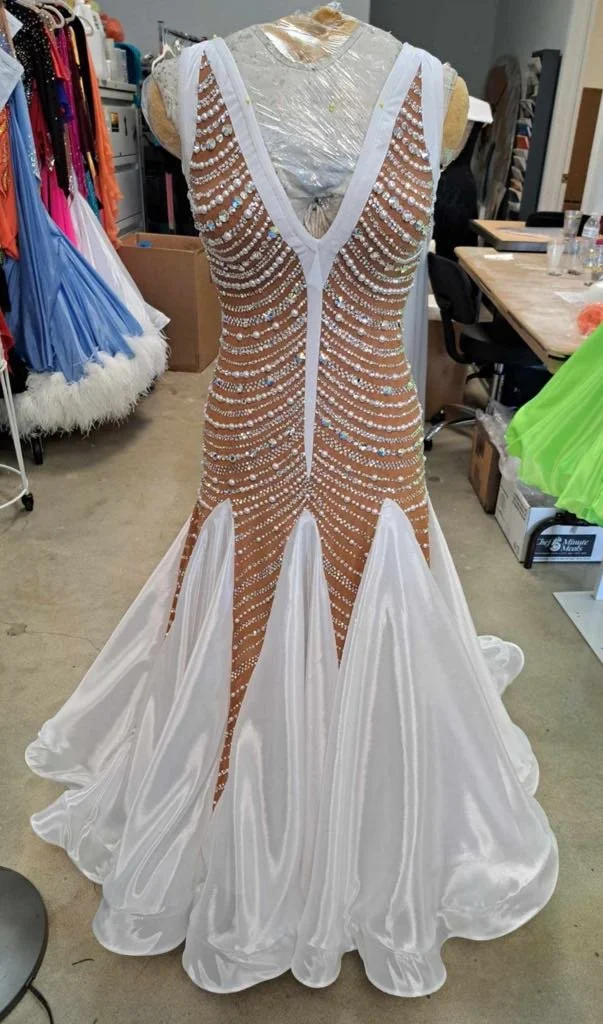 Nude and White Standard with Stoned Lines and Boas