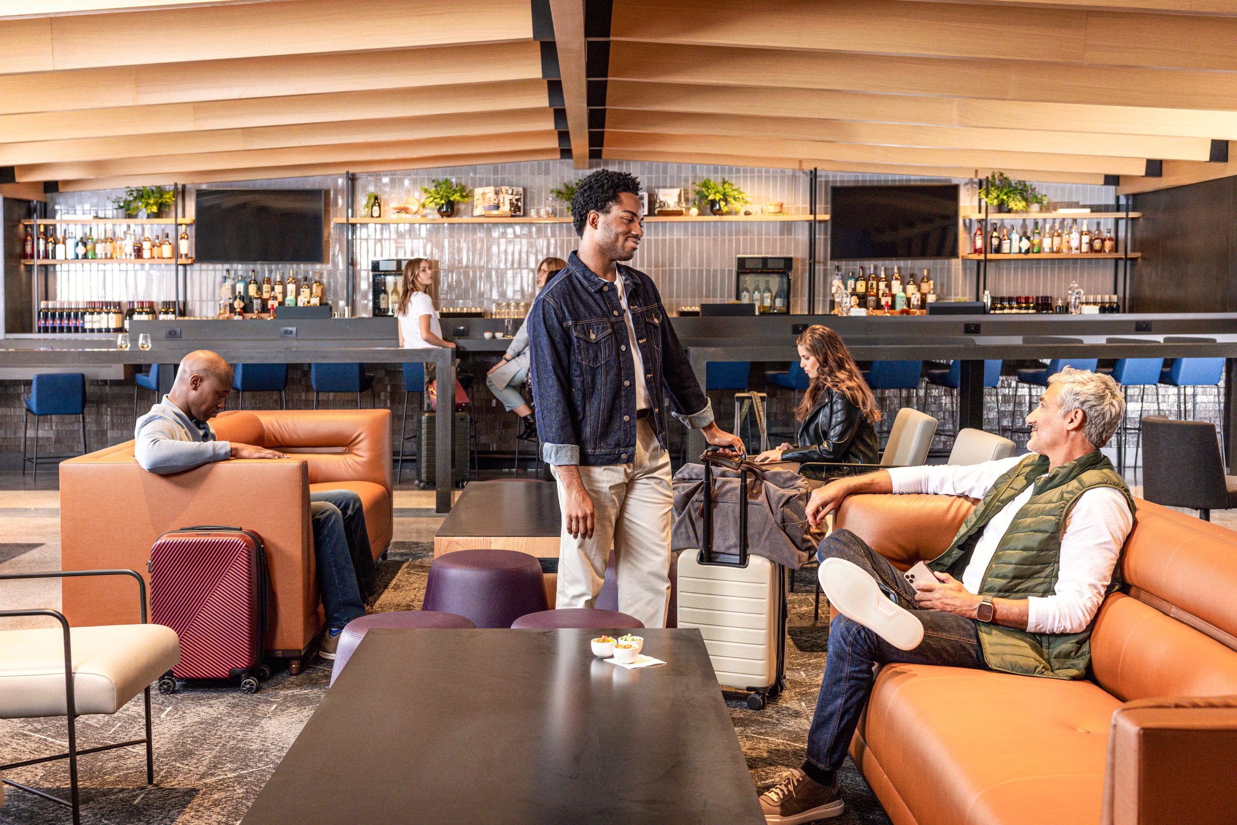 Club DEN B East 20230907_Sad-0184_rs_v3.jpg