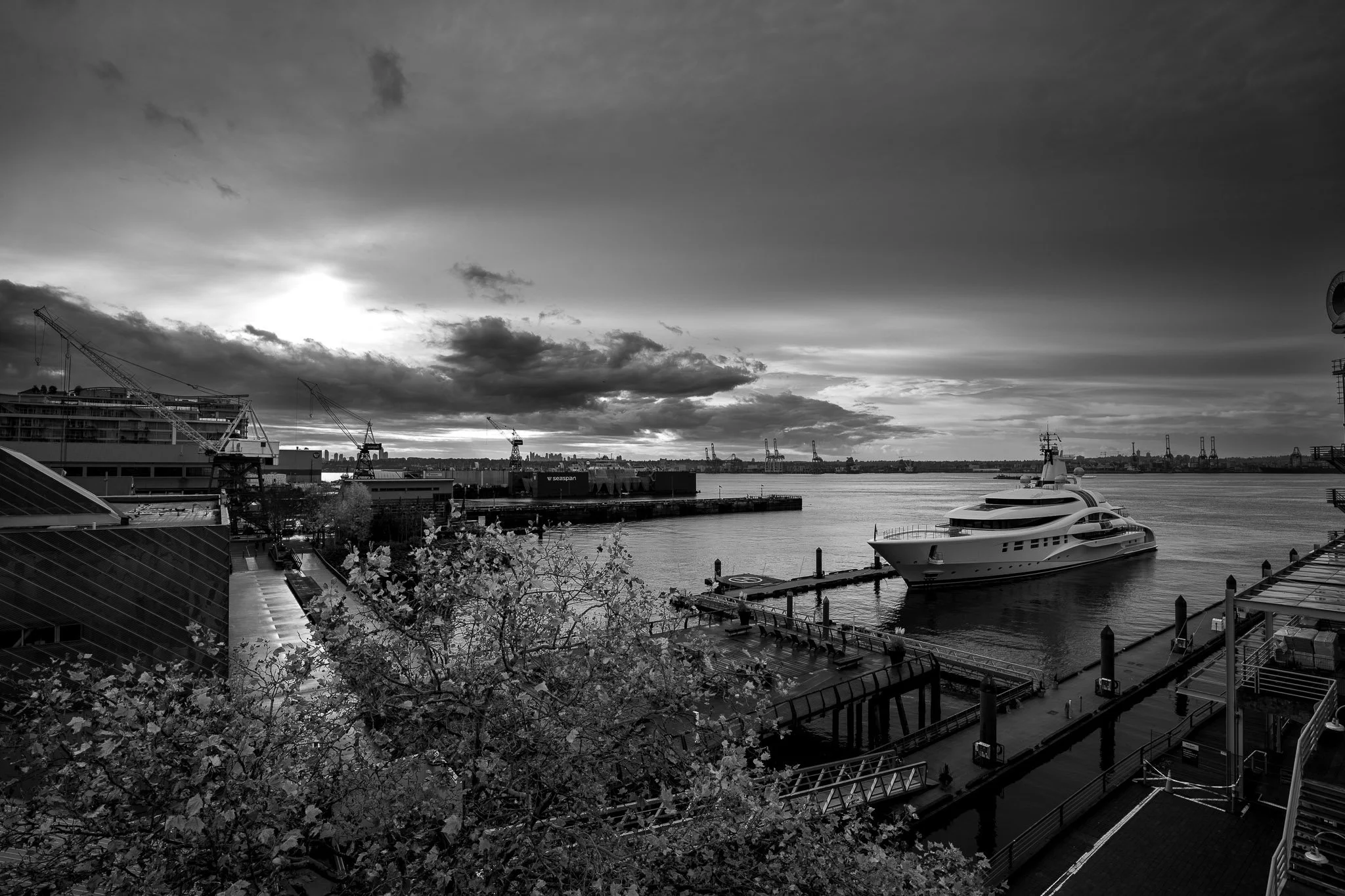 Lonsdale Quay 102624-32.jpg