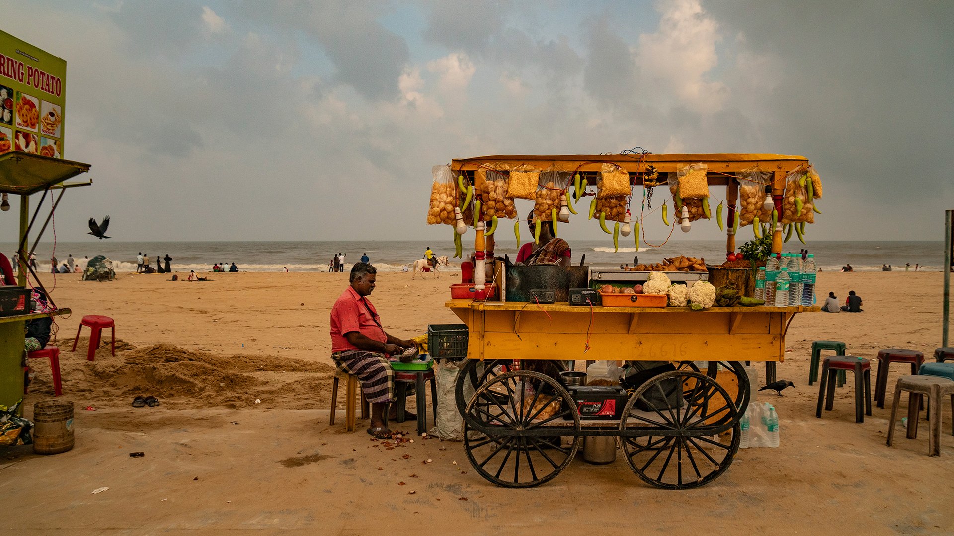 beach vendor.jpg
