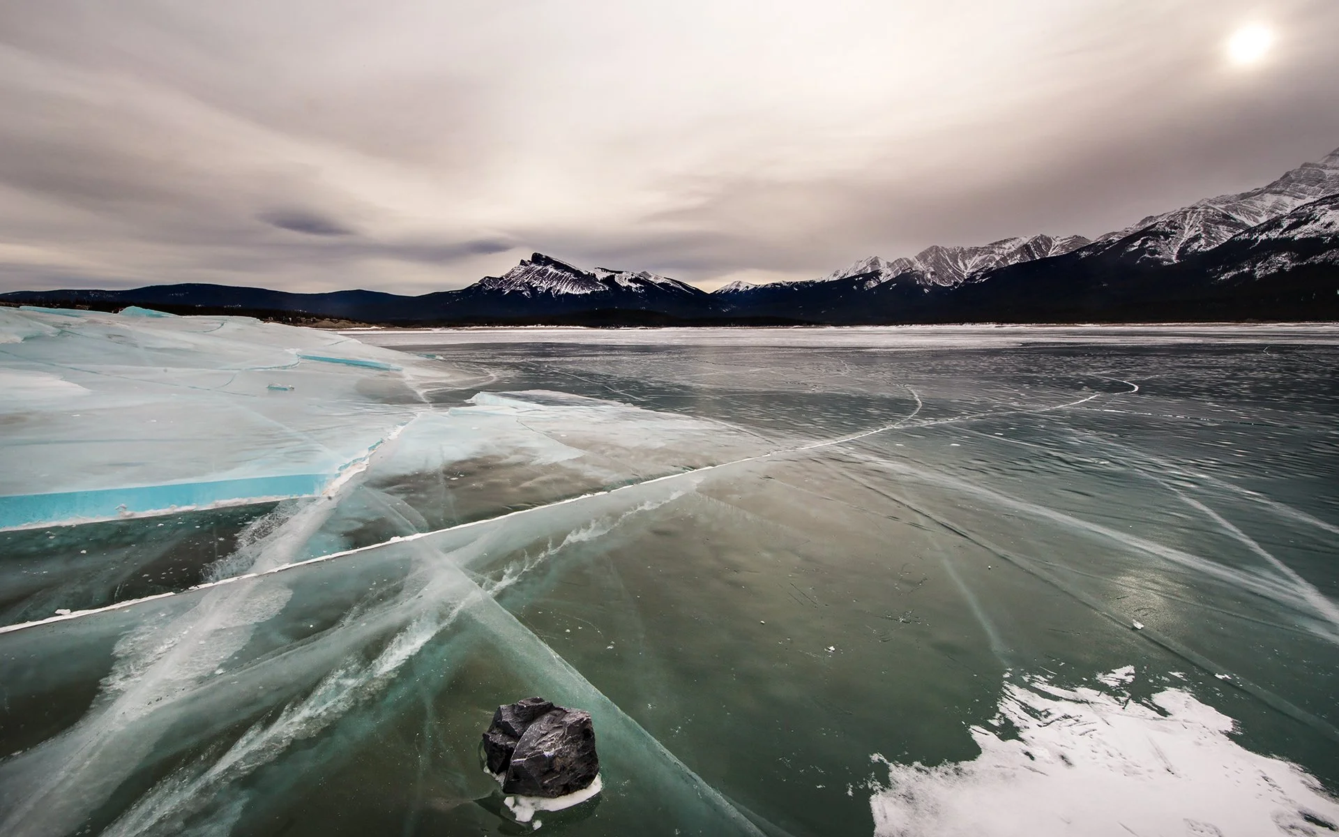 Abraham Lake.jpg