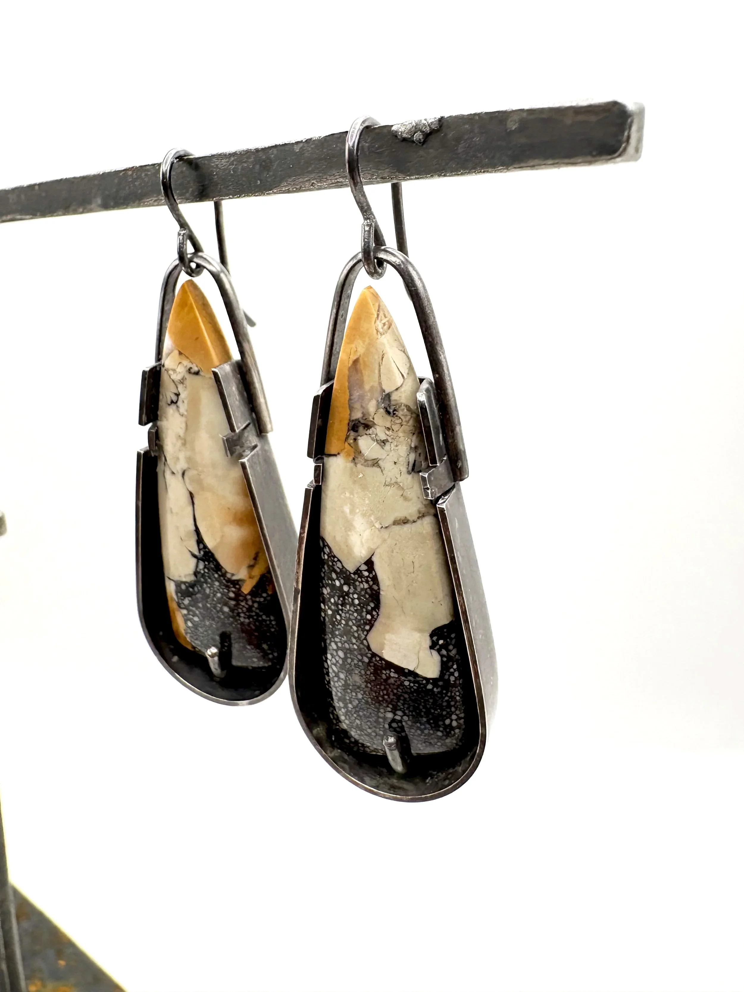 Bubble Magnesite Earrings