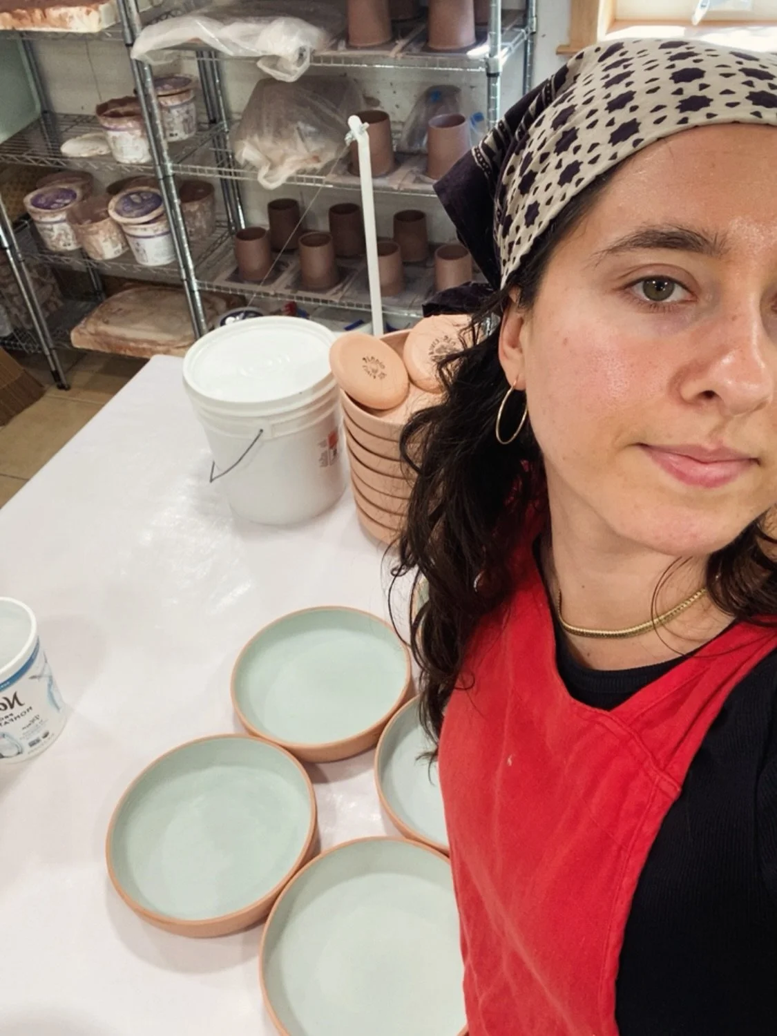 Studio selfies with other life stuff in between! Being in school has shifted my relationship to my work - it has made each moment spent in the studio feel precious, also a bit therapeutic and decompressing after the heady introspective immersion that