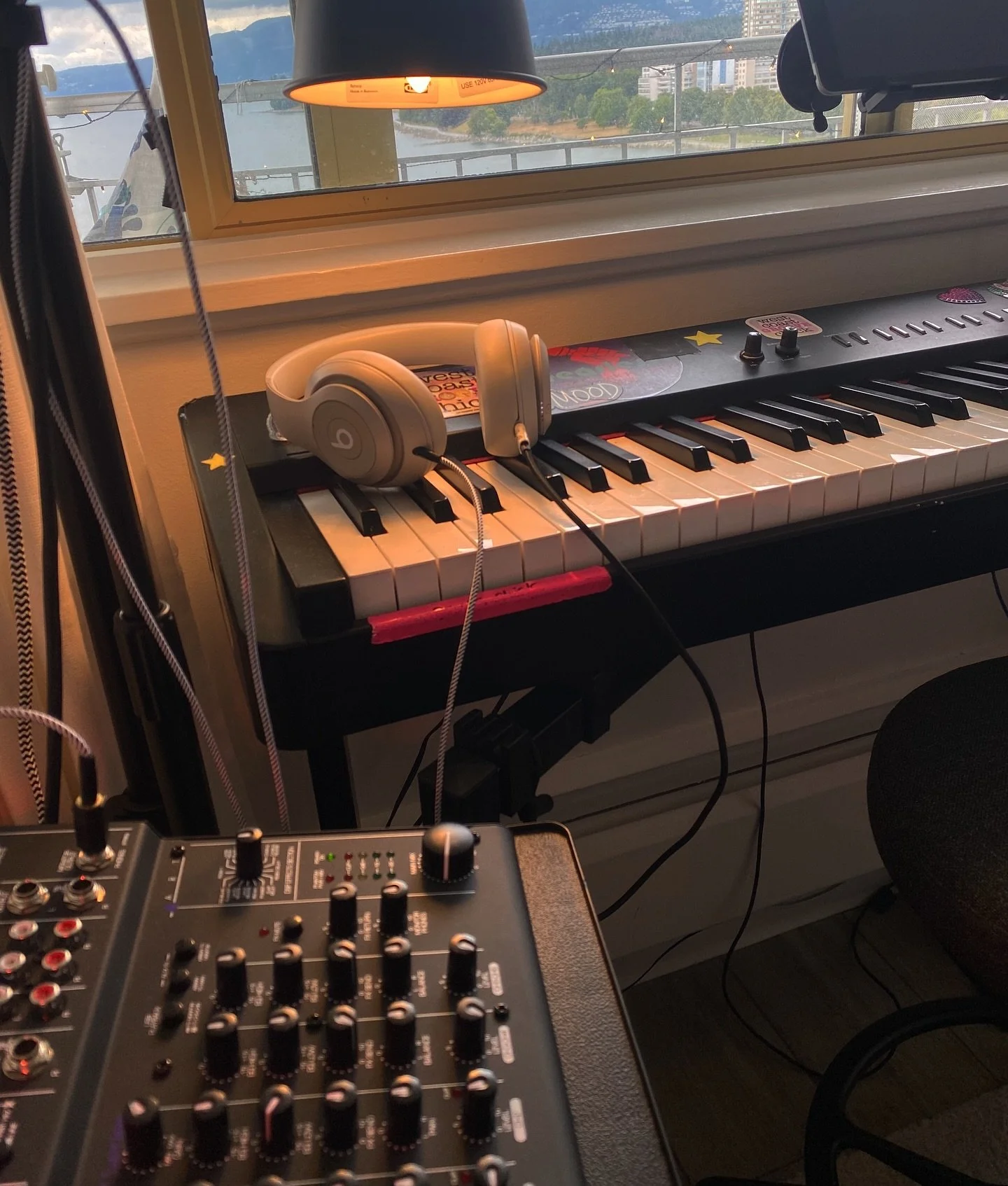 I have FINALLY carved out a little space in my apartment just for me and my #music. I have a beautiful setup for teaching online, but when I want to write and practice for myself, I need a little corner that feels dressed down and old school. Super e