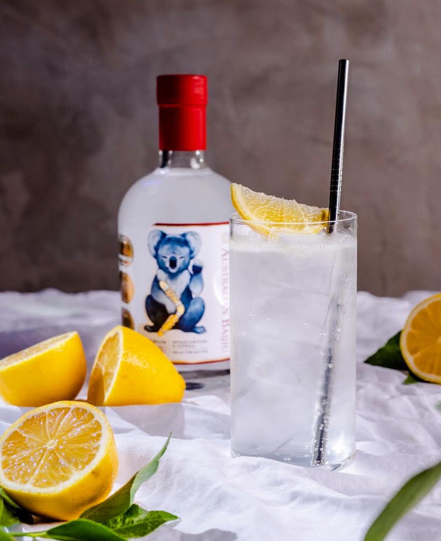 G&rsquo;day, friends. We hope your week is travelling well. This refreshing sparkling drink with hints of citrus practically invites you to sit back and relax.&nbsp;Scroll to see how to make it with Australian Baijiu. ((Shop in bio))

Cocktail &amp; 