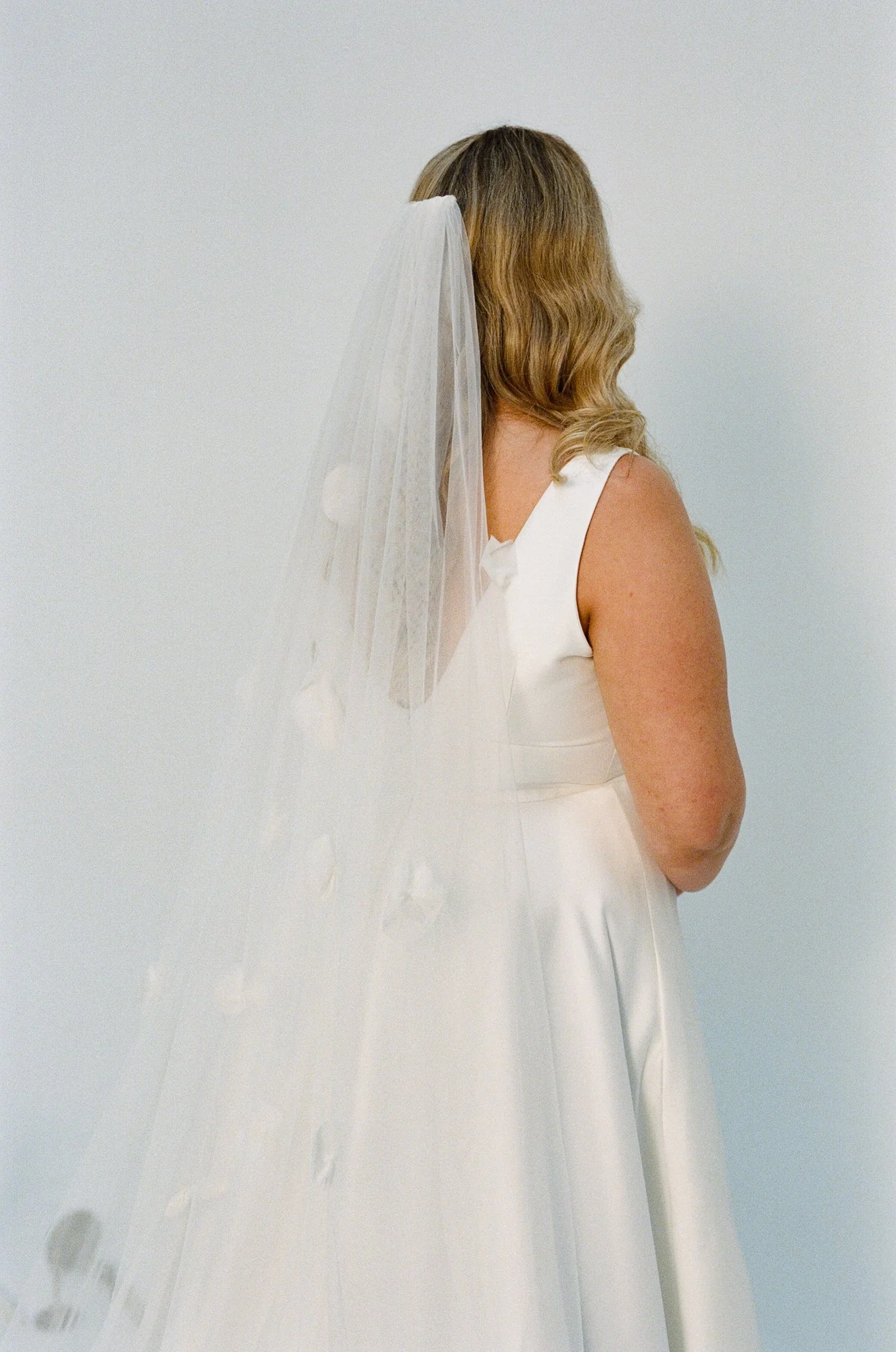 Organza Petal Veil Beautiful Bridal Veil with Appliqued Flowers on