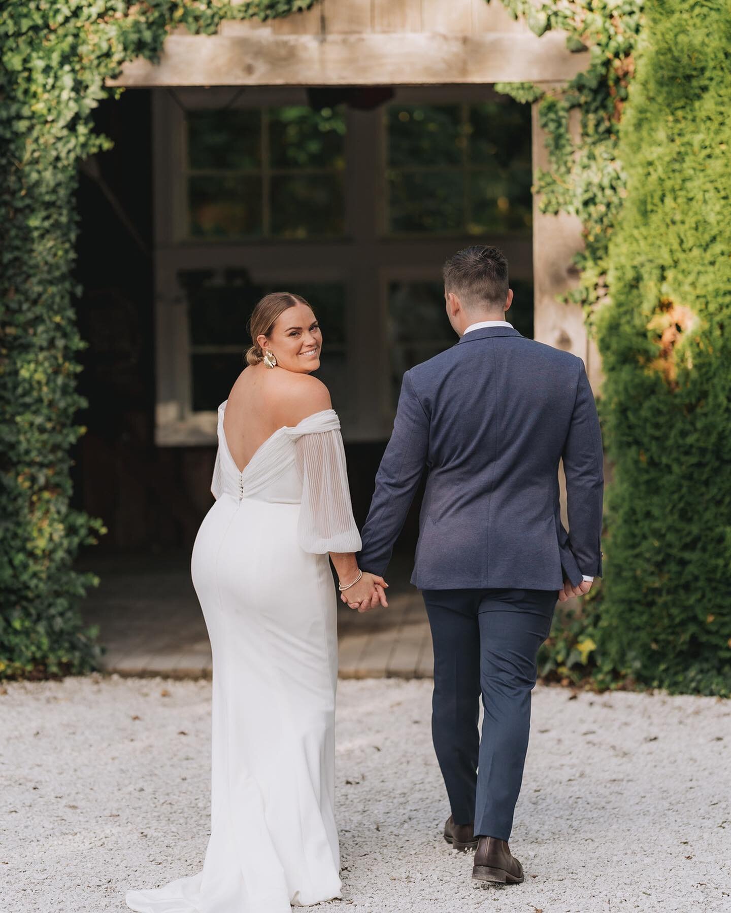 Head over heels for Keely's wedding day style in the Ravello Gown 🥰 
⠀⠀⠀⠀⠀⠀⠀⠀⠀
Keely + Mathew got married @oldforestschool_weddings one of our favourite venues! 
⠀⠀⠀⠀⠀⠀⠀⠀⠀
Beautiful photos @leroexmedia
Hair and Makeup @lipstick_and_co_team @ashleeha