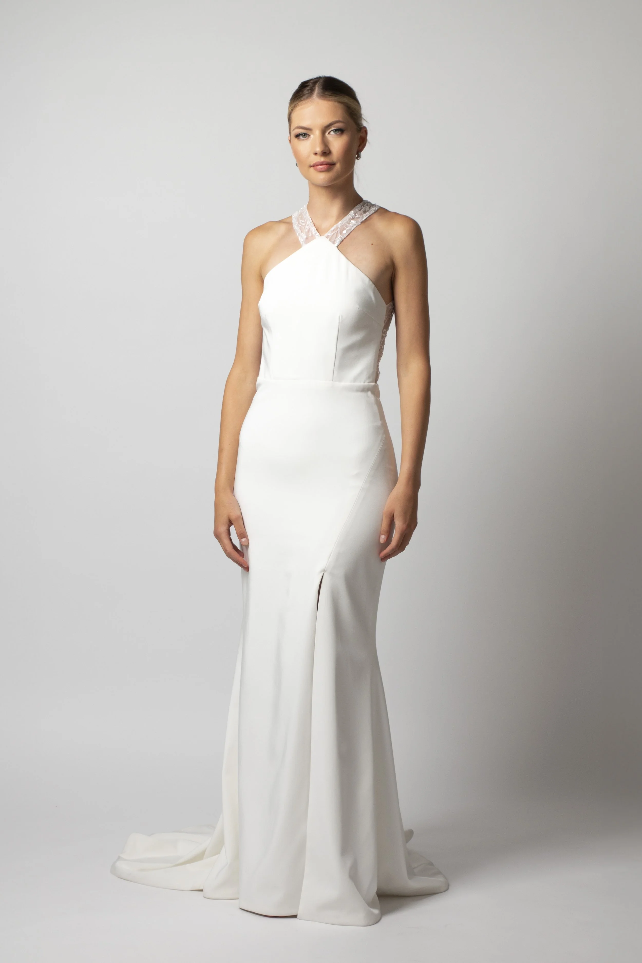 White lace gown - size 14-16 main image 0