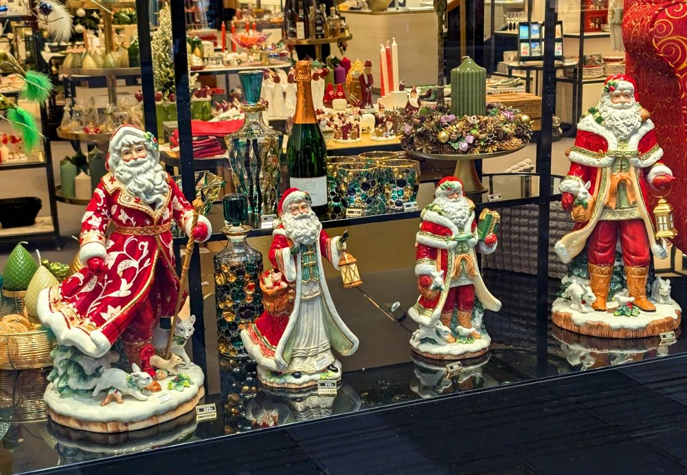Santa Claus Figures