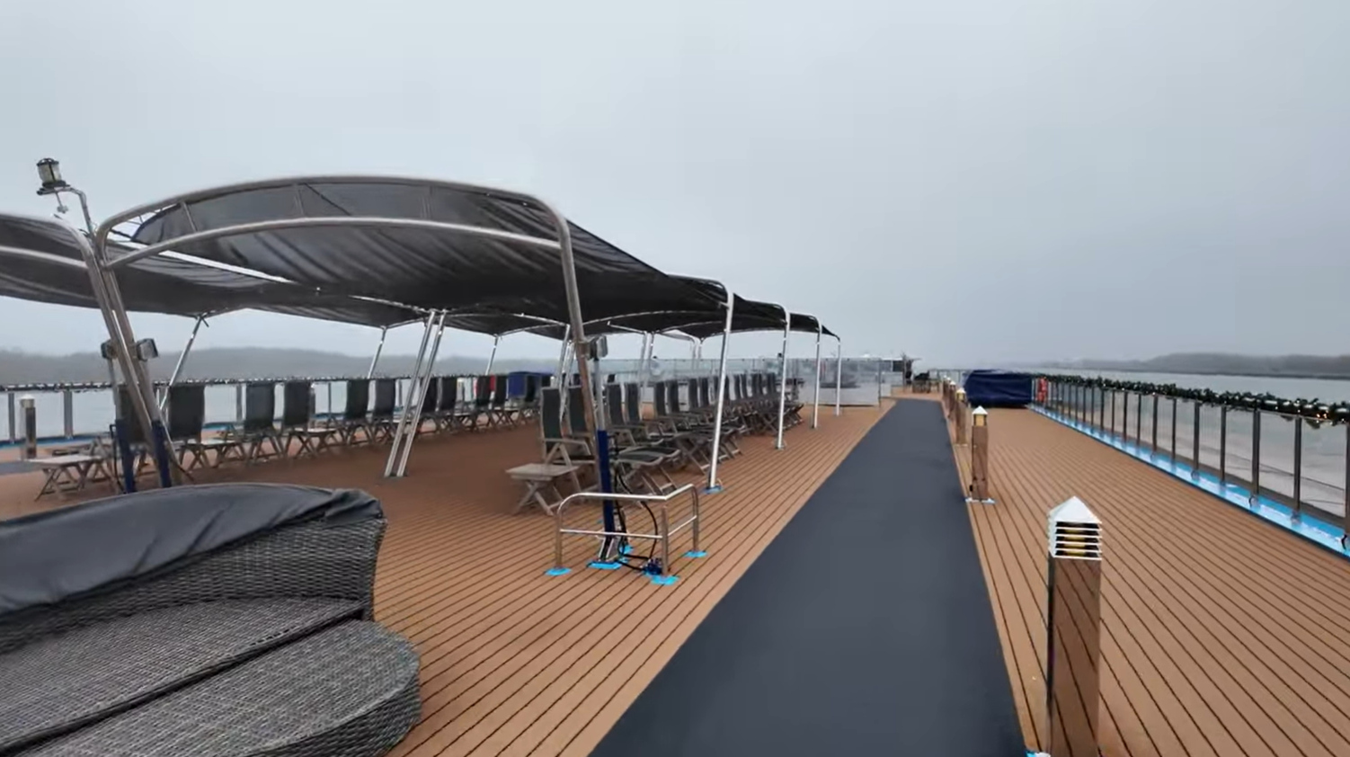 AmaMagna Sundeck and Walking Track