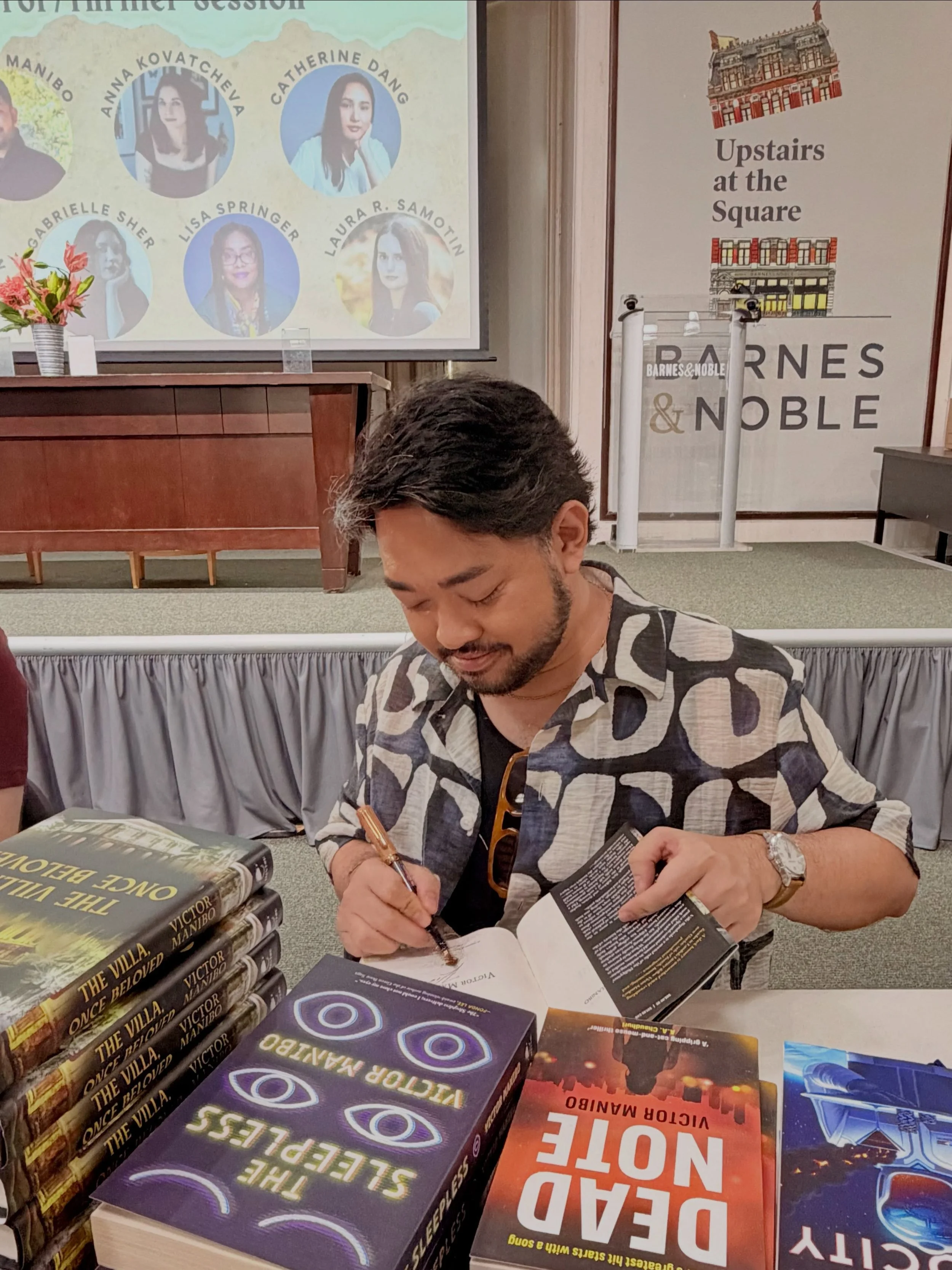 Thanks to everyone who came and to @bnunionsqnyc for having me at this year&rsquo;s Festival of Authors!