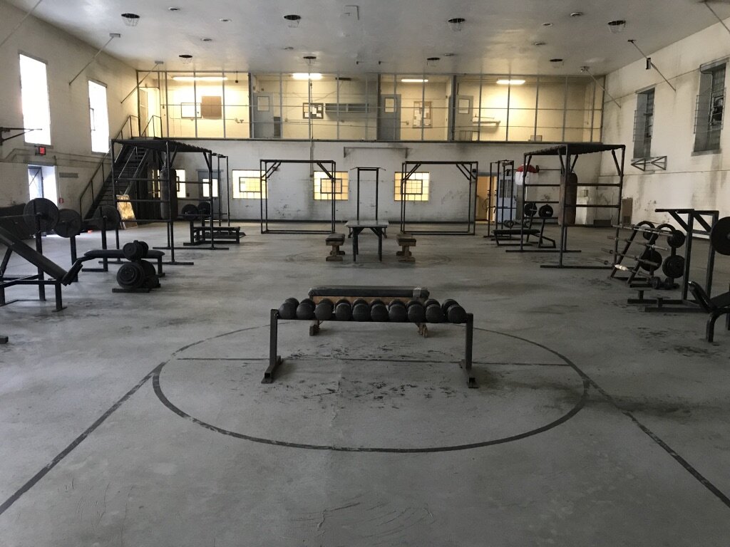 California Men's Colony Gym - Tex Watson Interview