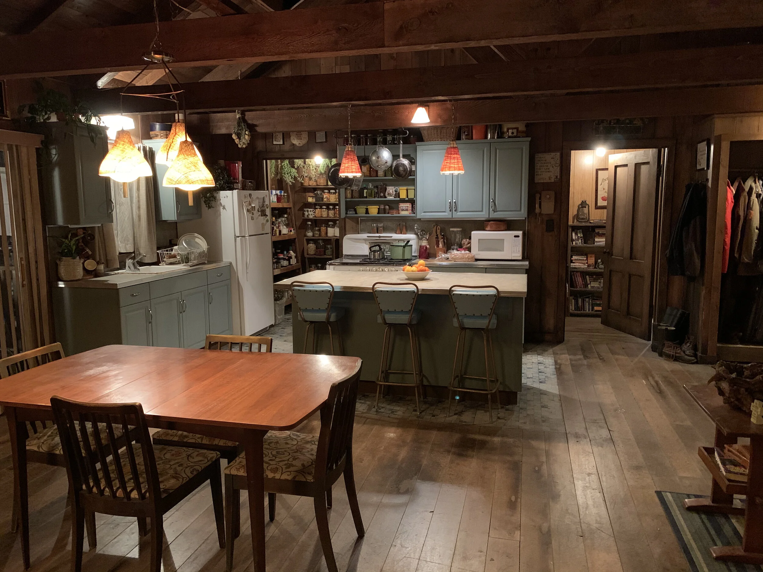 INT. Flynn's House - Kitchen