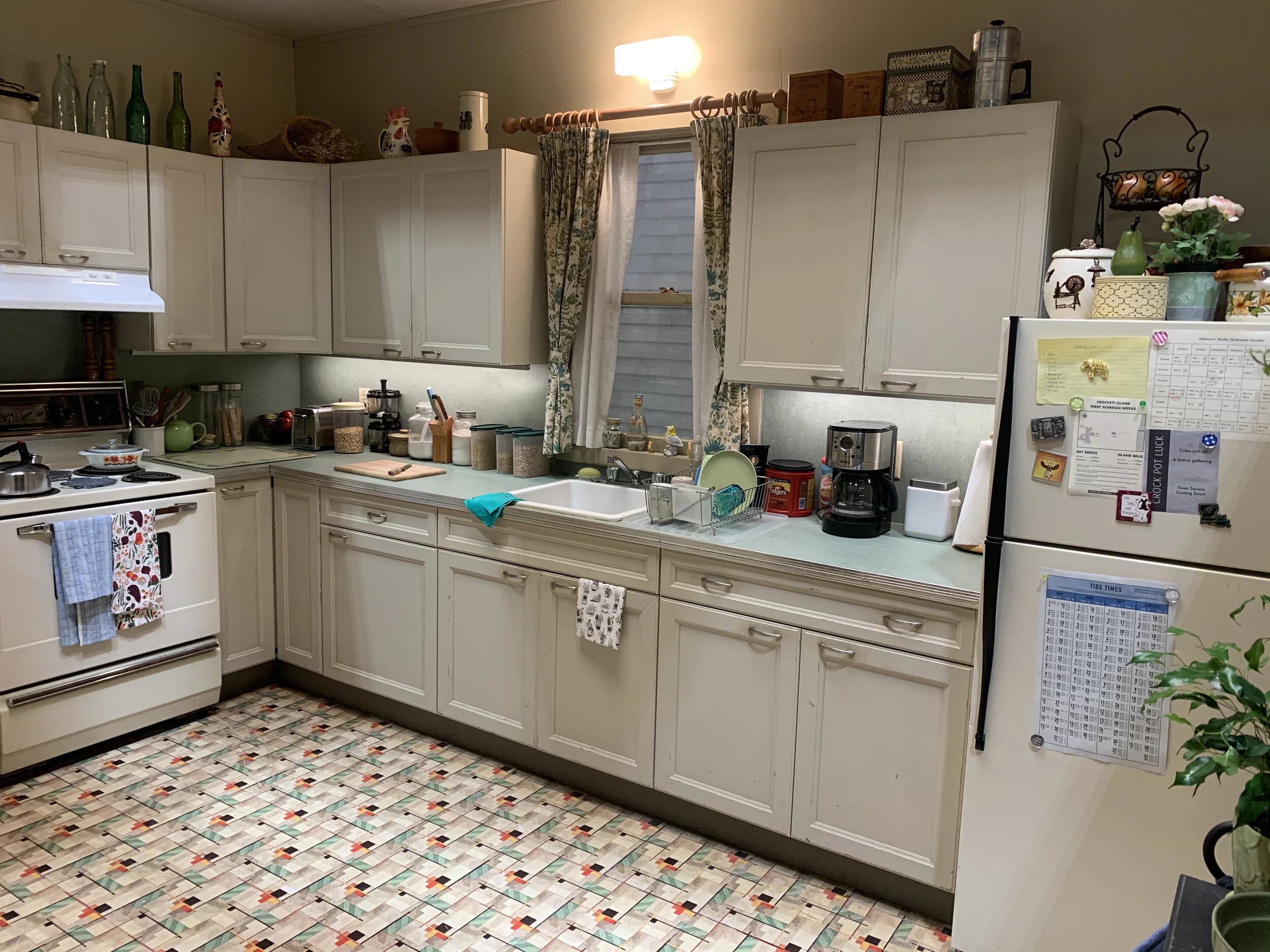 INT. Sarah's House - Kitchen