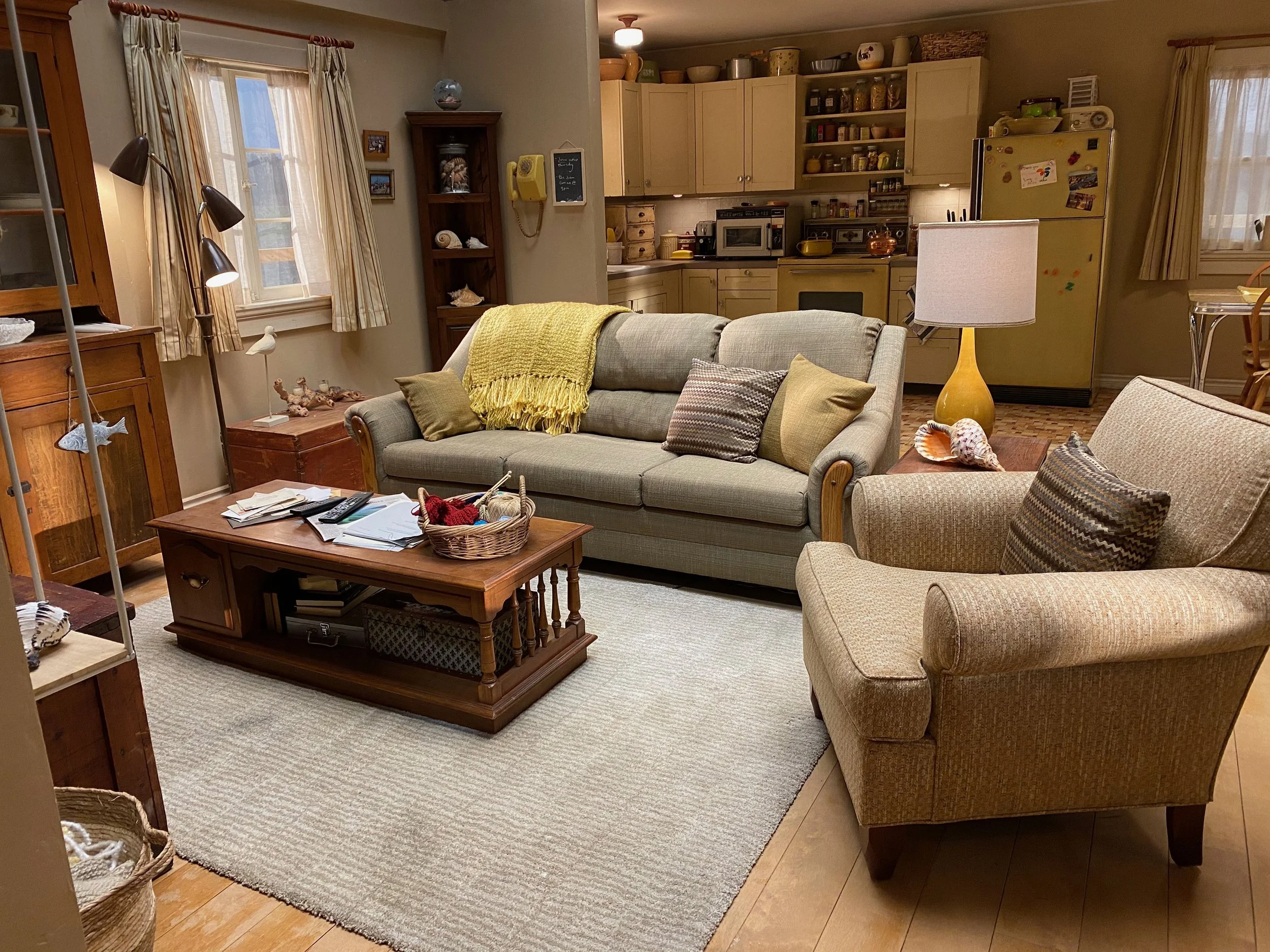 Int. Erin's House - Living Room