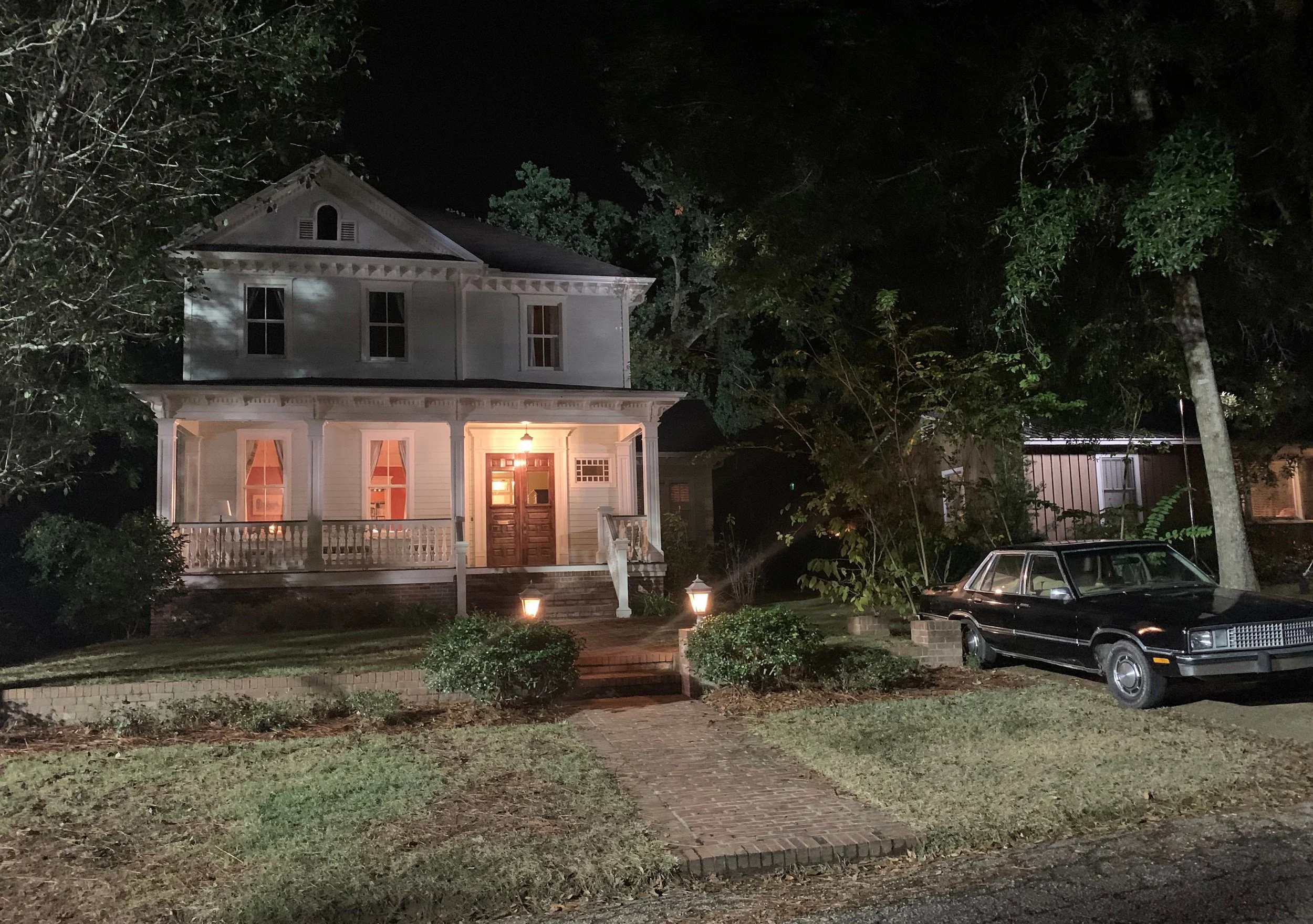 Ext. Kranz House - Night