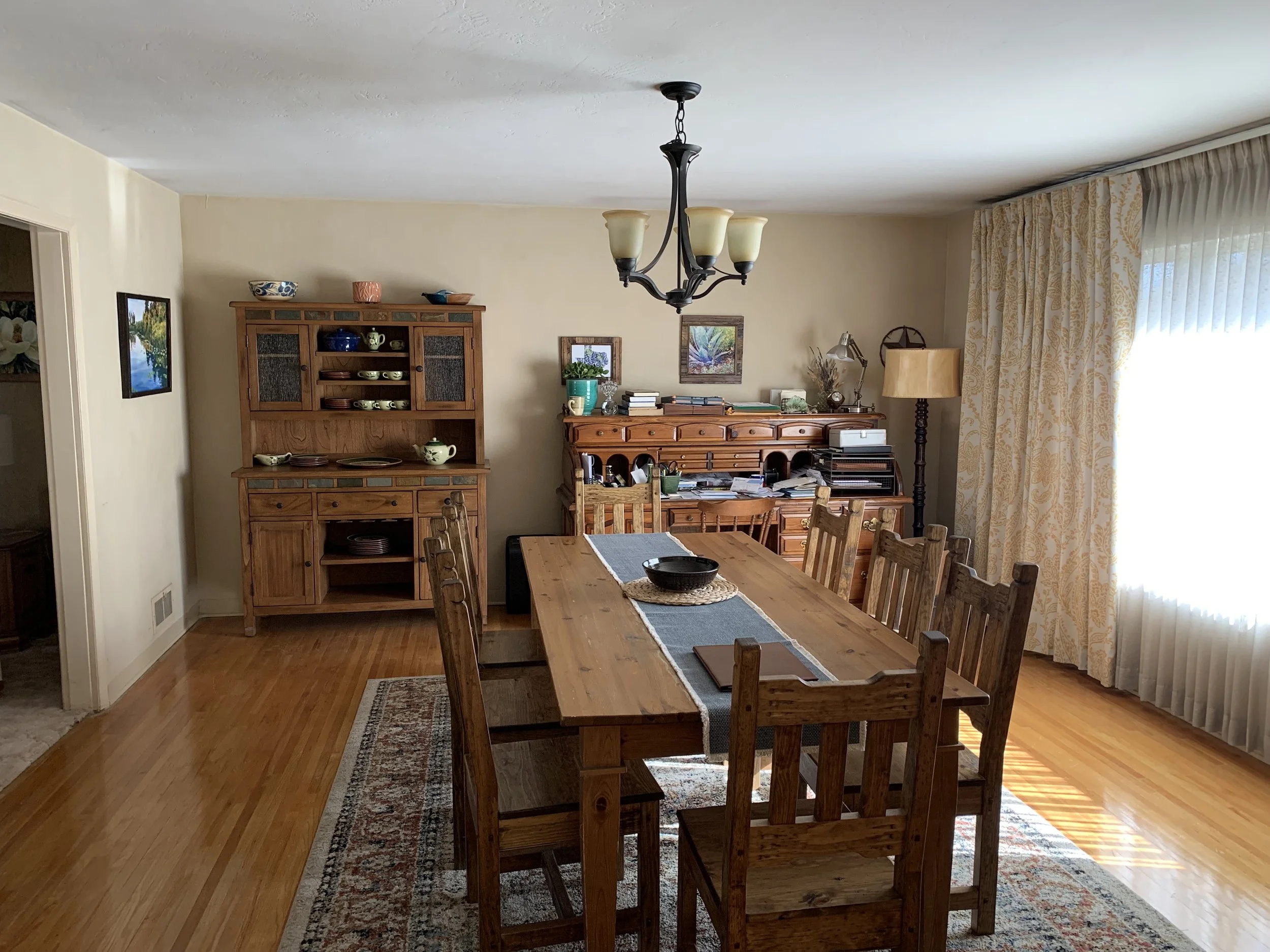 Int. Seale House- Dining Room