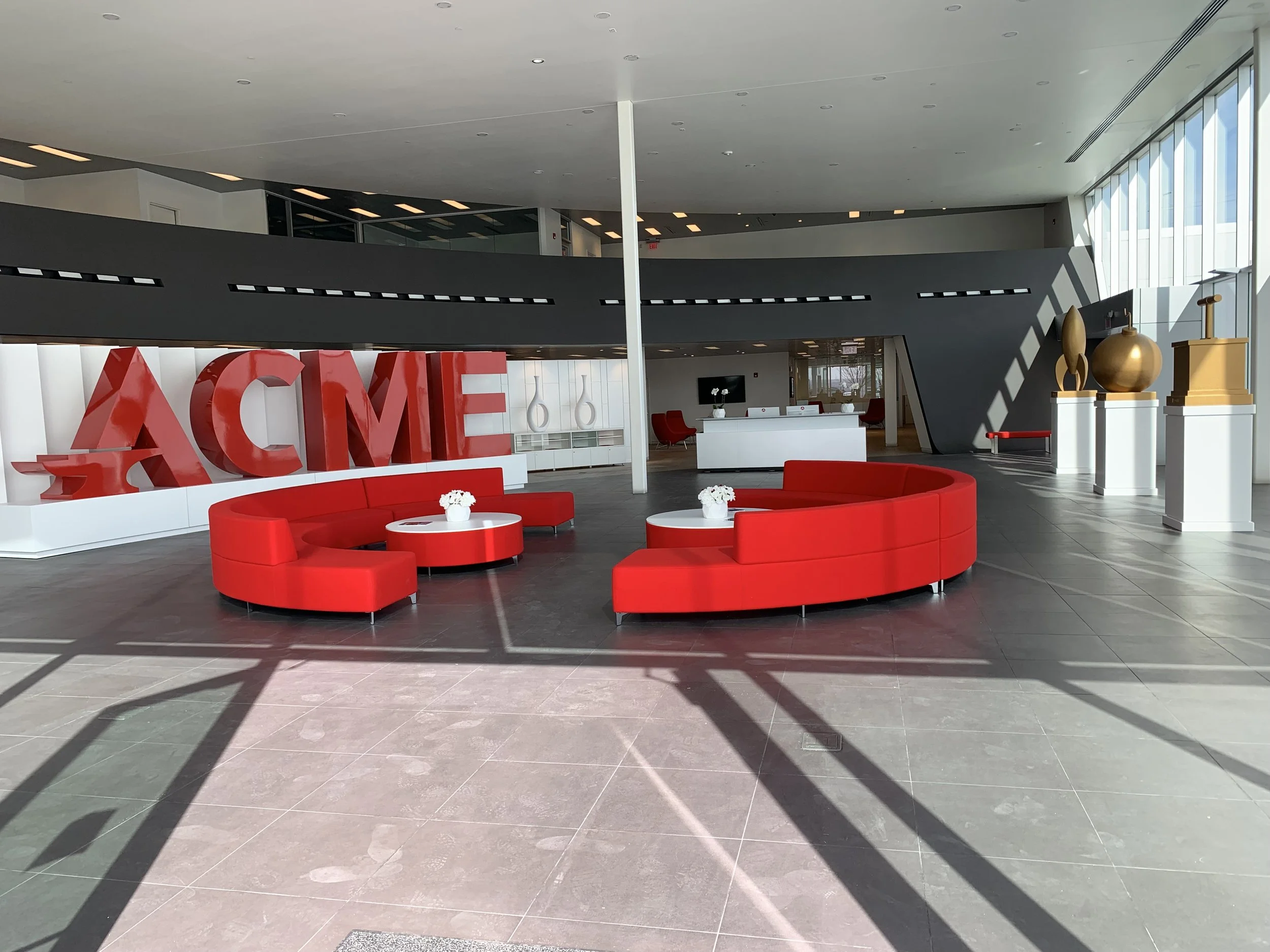 Int. ACME Headquarters - Lobby