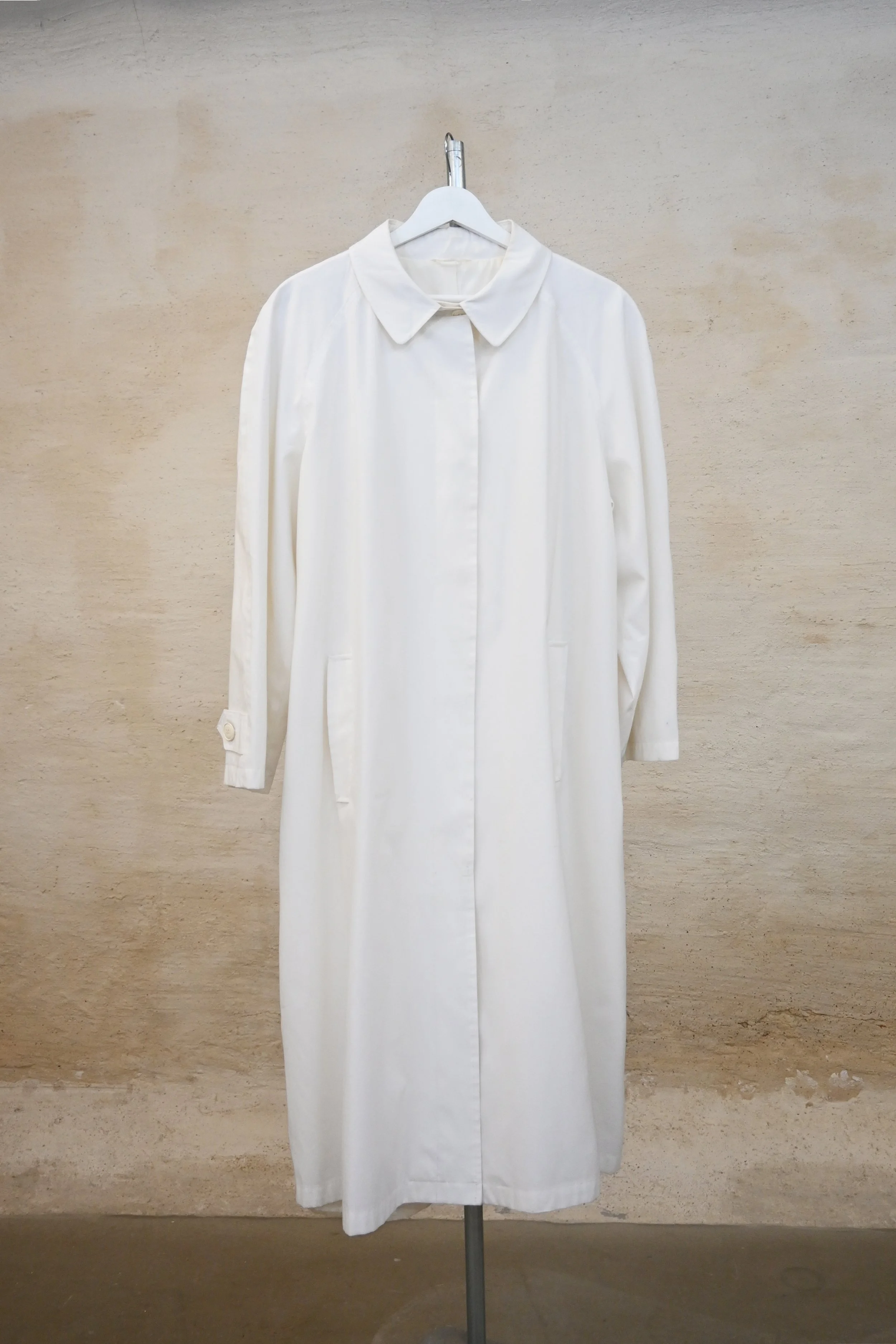 Vintage | White Trench