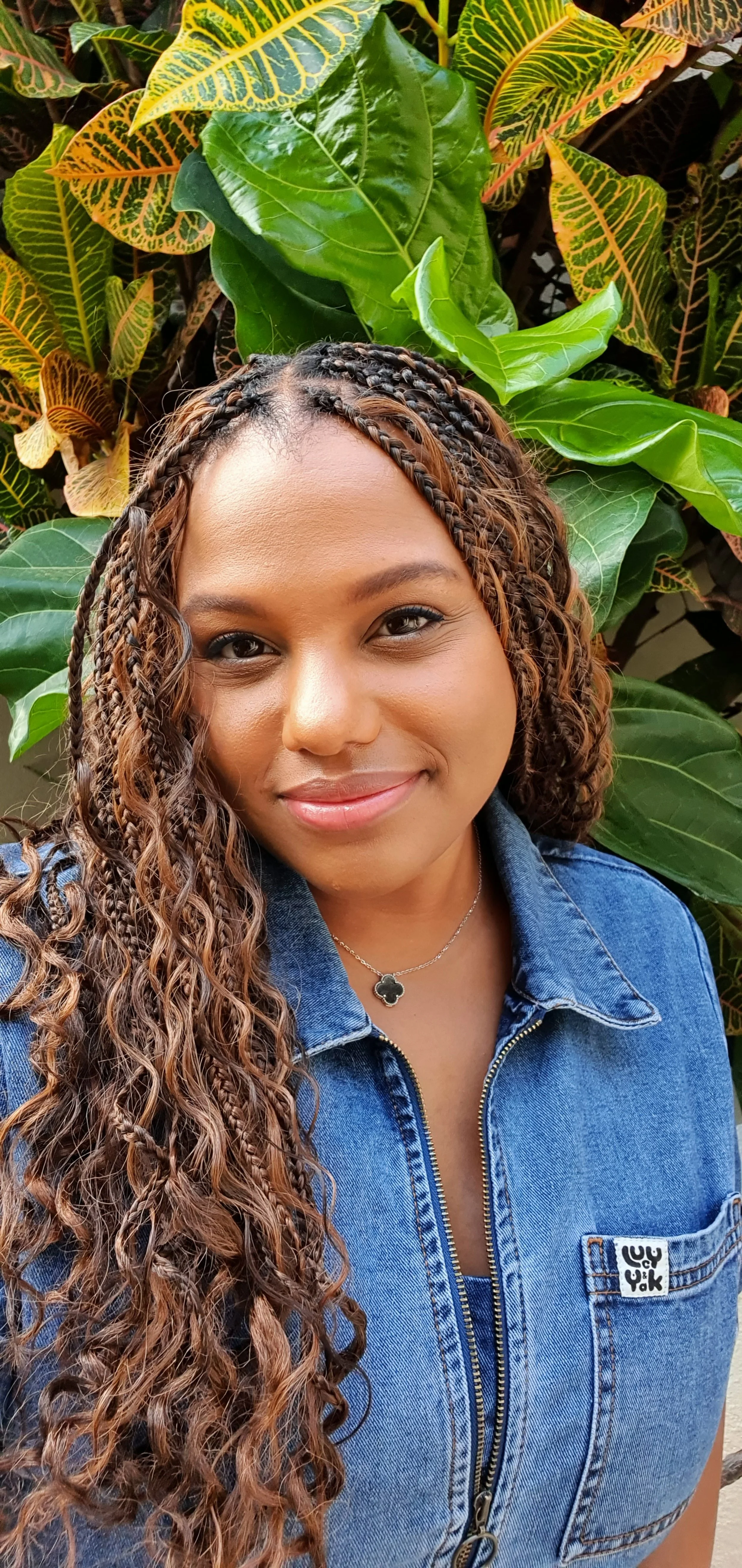 Headshot_Alicia Scott.jpg