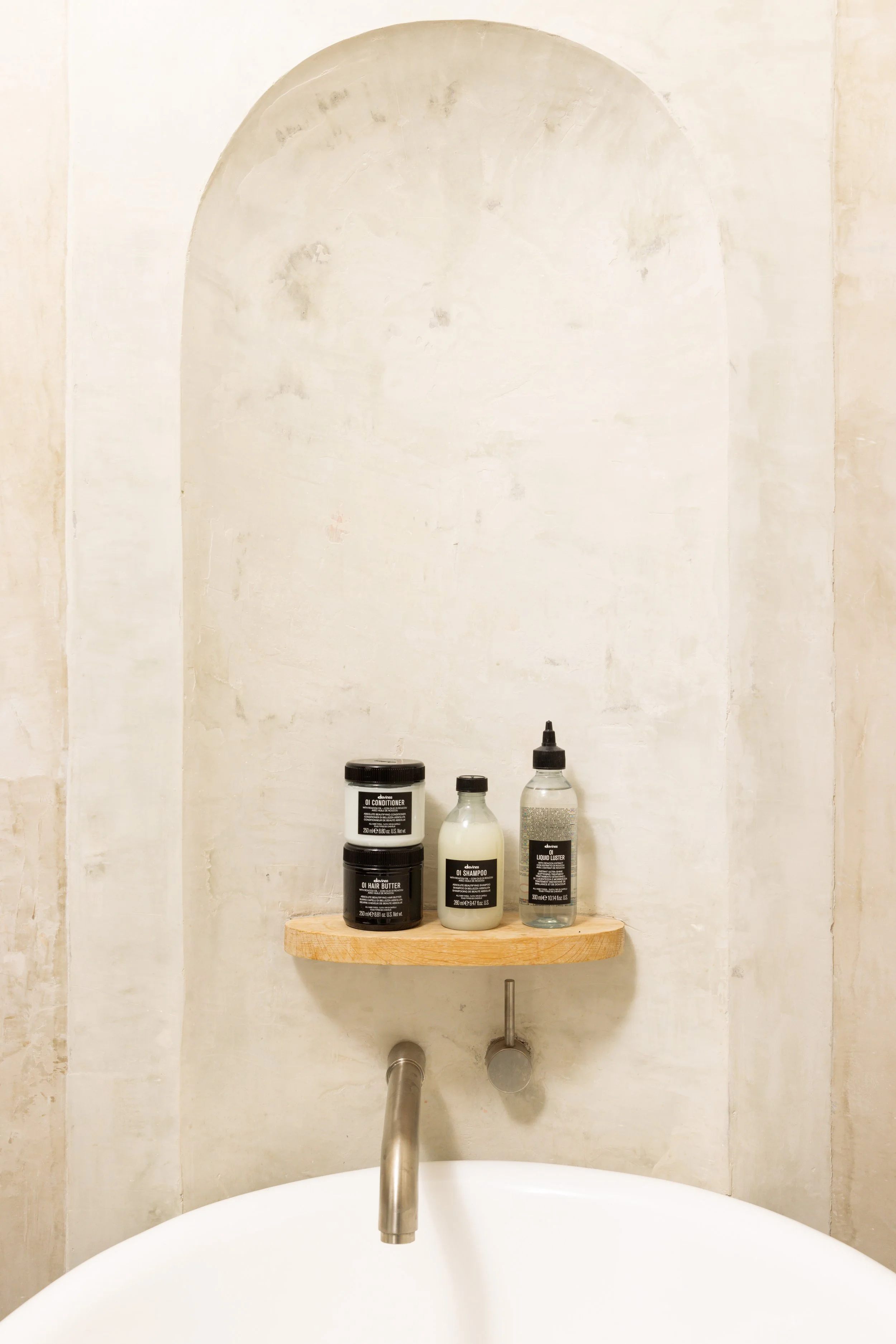 DAVINES-WINTERFAVES2024-48.jpg
