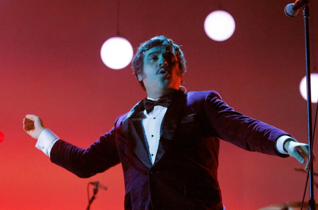 Proyecta elegancia Enjambre con “Noches de Salón”