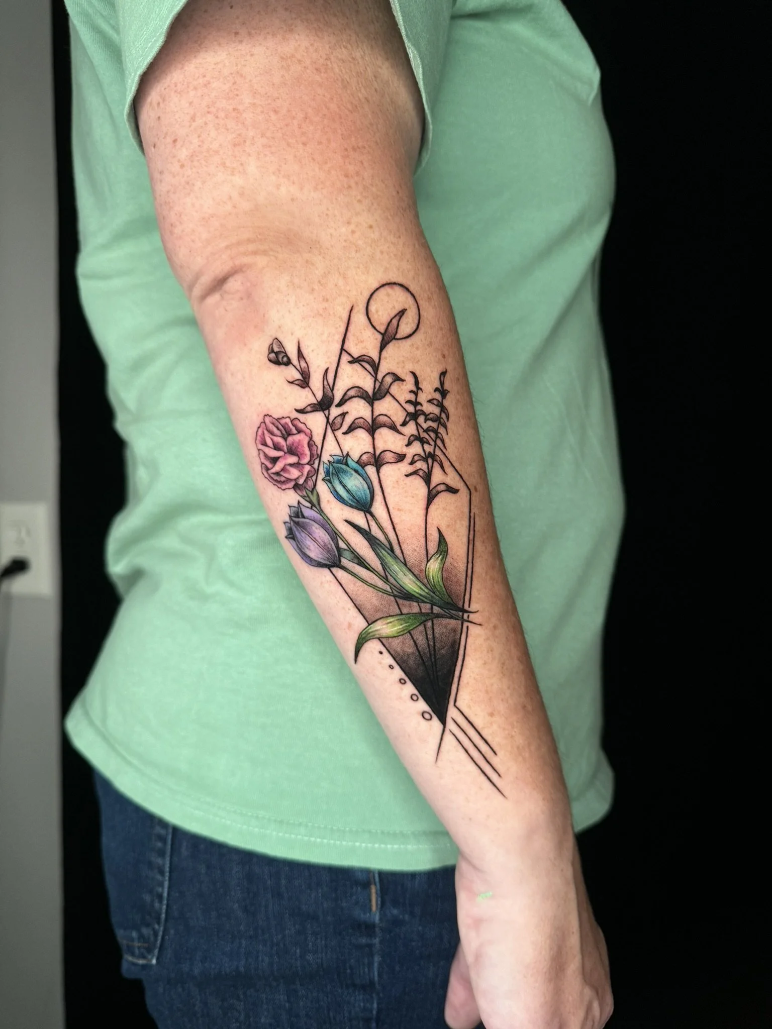 Floral/Geometric Design