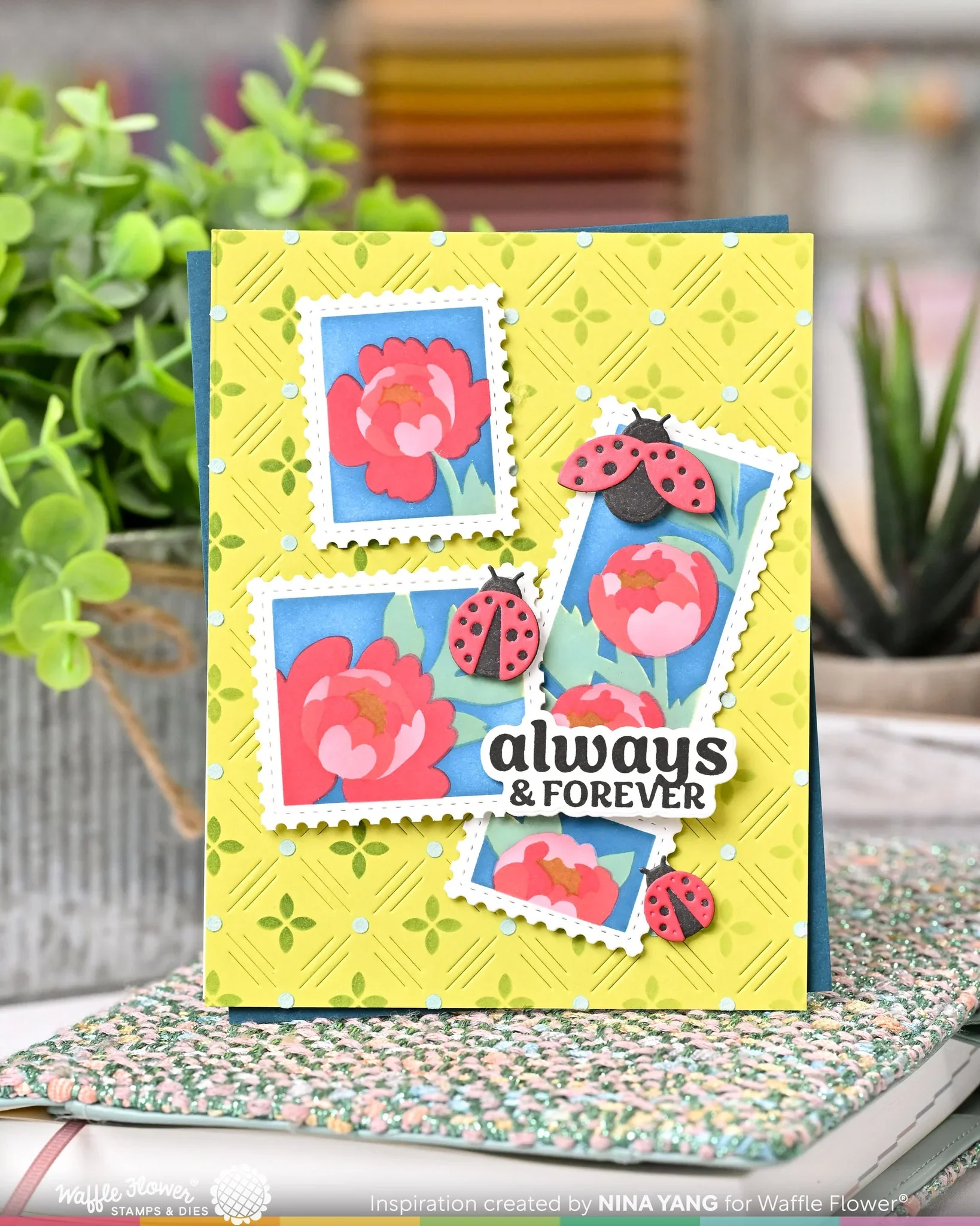 waffle-flower-crafts-dashed-lattice-texture-die #2.webp