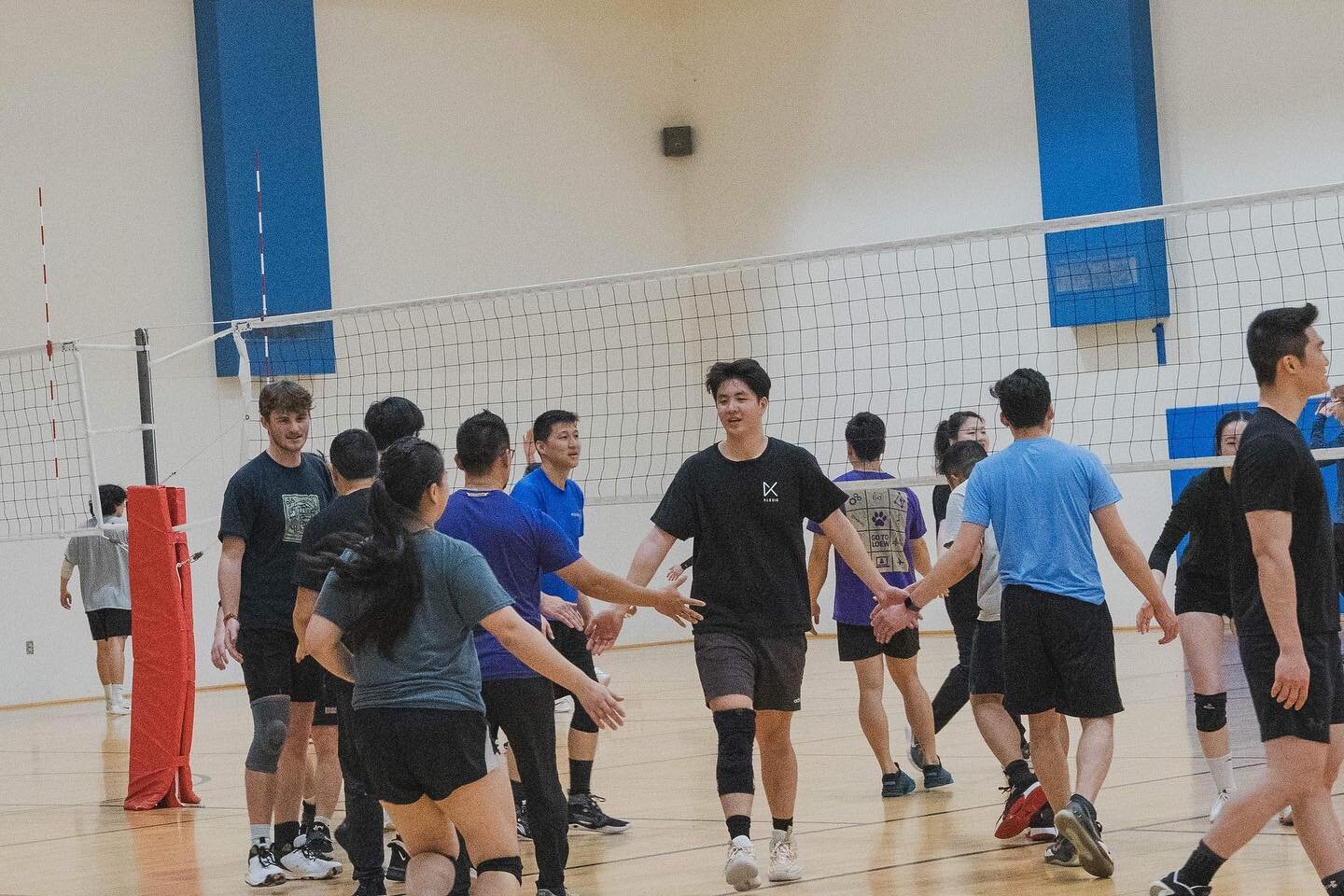 //FOH Volleyball Tournament//

Thank you to everyone who came to support our fundraiser for Filter of Hope! Stay tuned for future tournaments 🏐