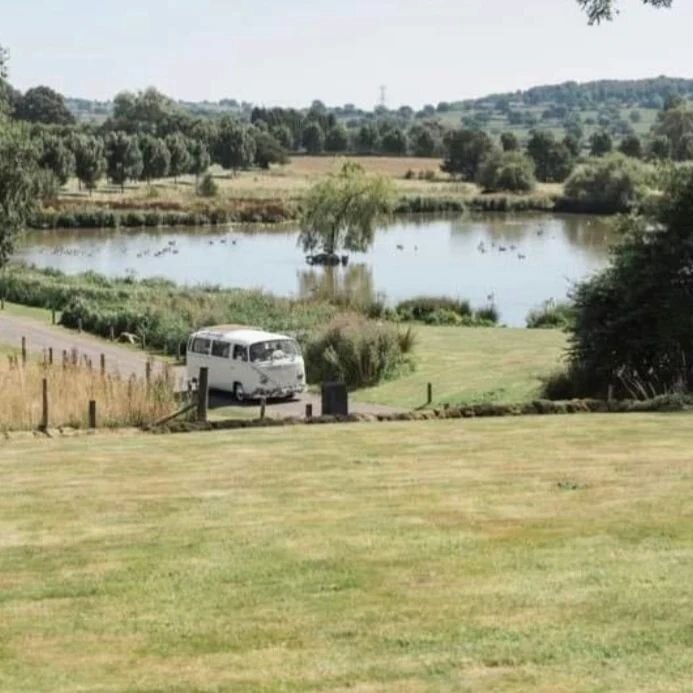 Can you imagine the excitement and perhaps a few butterflies as you drive in Daisy ♡ along this beautiful tree-lined driveway, through stunning 360&deg; scenery to join your soulmate? ❤️ Following a busy morning with your bridal party, this is the pe