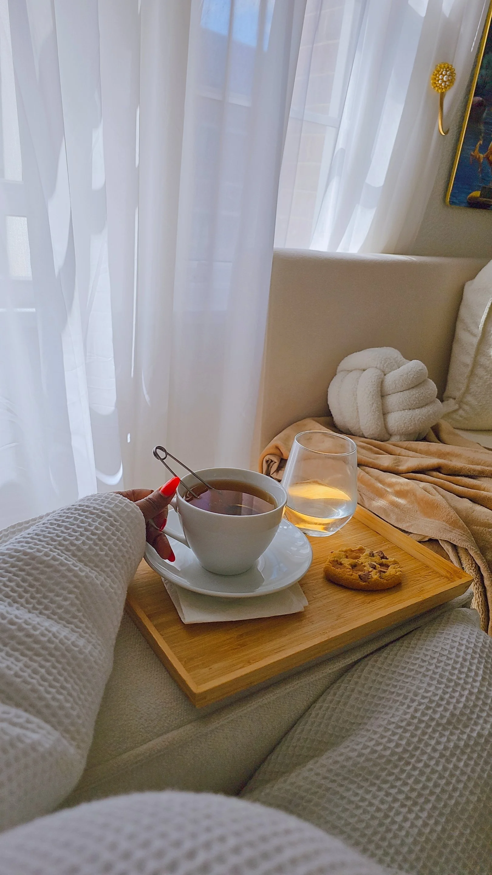 Romantic London companion escort - This view could be yours... Imagine sharing a relaxed, intimate Sunday moment like this together.