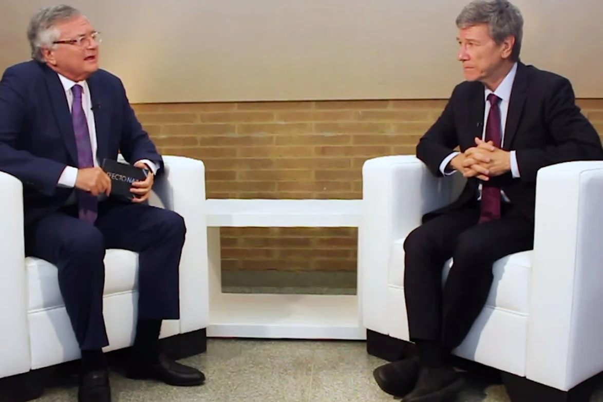 “Donald Trump es un psicópata”: Moisés Naím entrevista a Jeffrey Sachs
