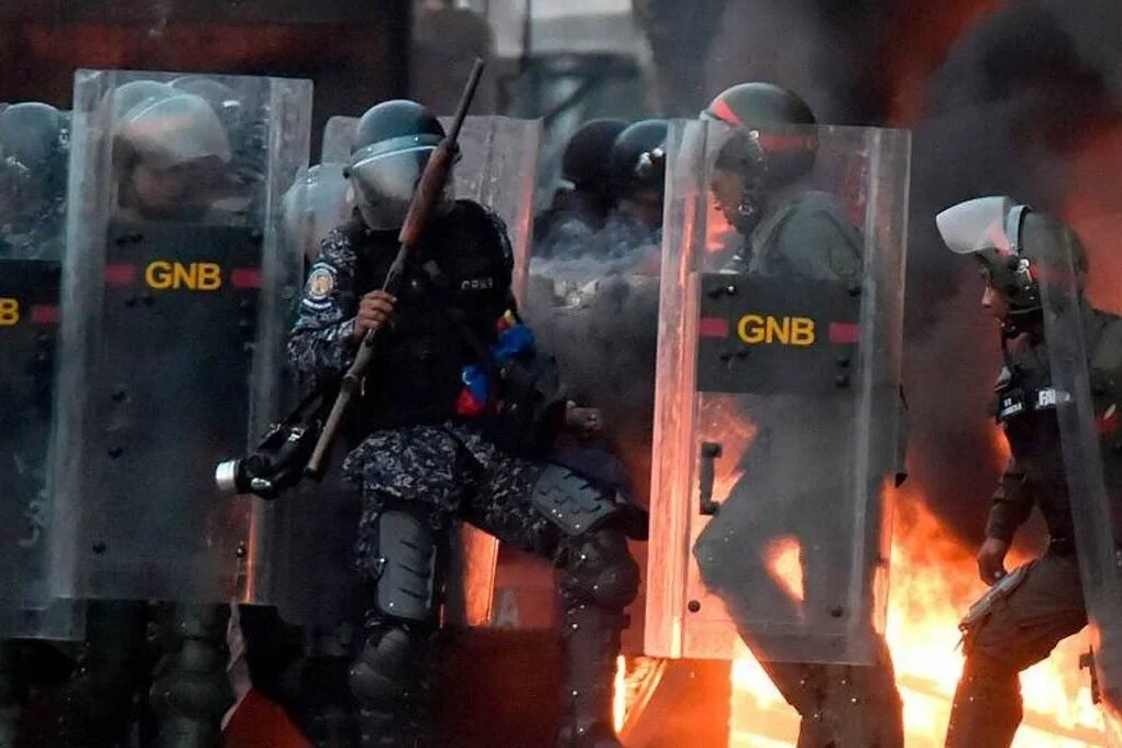 How to Avoid a War in Venezuela