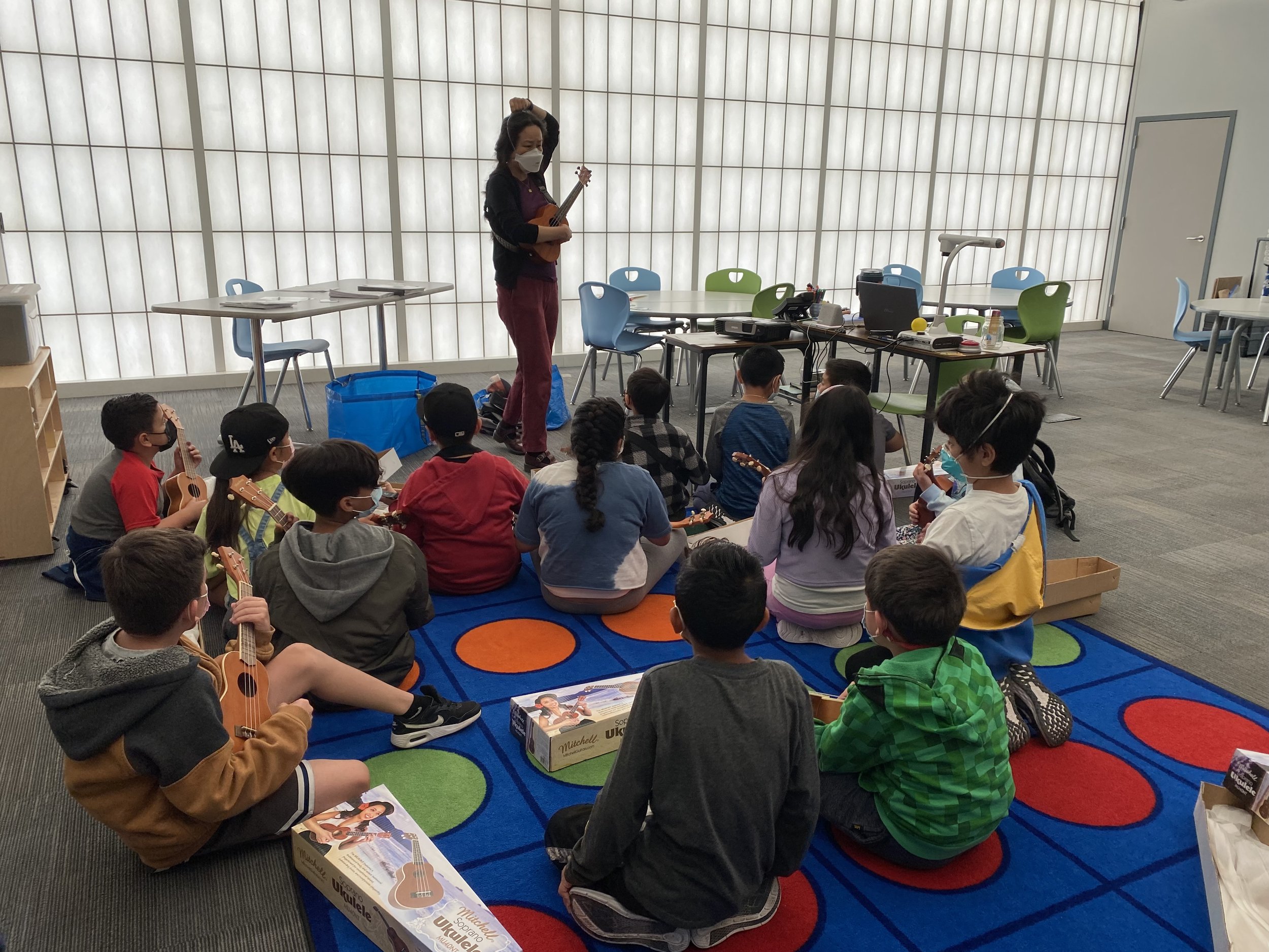 Tany with Ukulele class.jpg