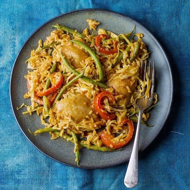 Chicken Jollof Rice is a fantastic one-pot meal! Click the link in my bio if you want to give my version a try. It calls for a bit of peanut butter and a dash of curry, which is a surprisingly delicious combination!