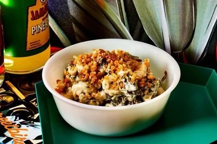 If you&rsquo;re over cooking and done with dishes, I get it! Order takeout. You&rsquo;ve done enough! 

Click the link in bio to order @StreetbirdNYC from @Wonder.