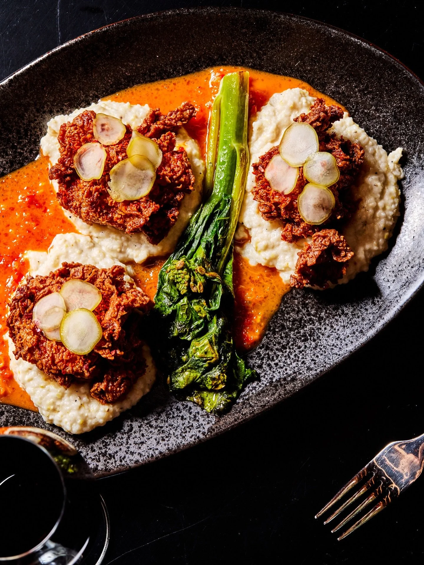 The Harlem Express is coming in hot&hellip; and delicious! Ride along with crispy fried chicken over creamy grits, saut&eacute;ed Chinese broccoli, and a finishing touch of Aleppo pepper. Catch it for lunch and dinner during NYC Restaurant Week at Me